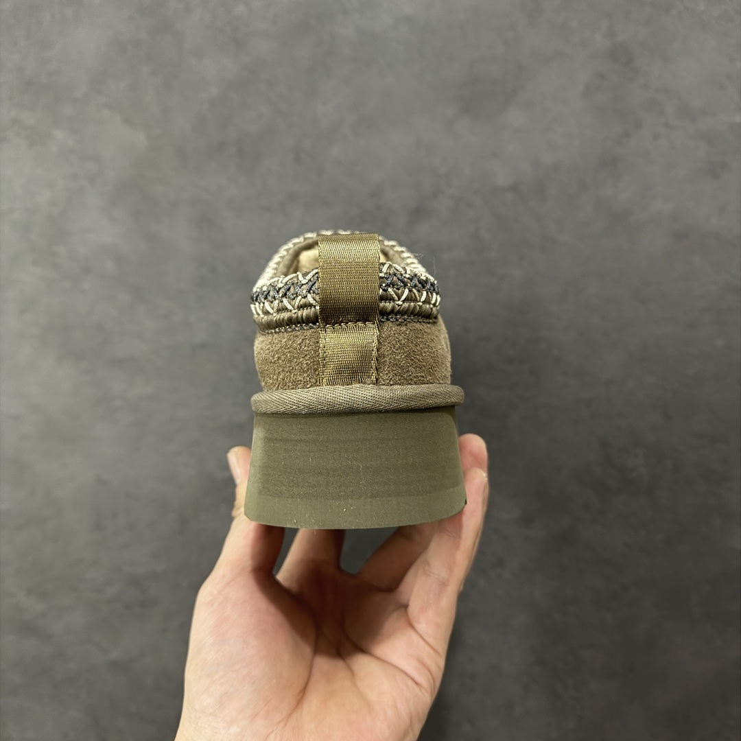 图片[4]-【莞产X1版本】 市面顶级版本 UGG Tazz W/1122553 民族风厚底女款 小红书爆款 广州外贸大厂生产 鞋头到鞋垫真羊皮毛一体 独立外盒包装 芯片 带防水工艺 区别市面任何版本 5cm厚底 独立原版开发大底 羊绒鞋垫 冬季保暖外出 家居都是很适合的选择 进年uug推出款式系列 局部偏向年轻消费者喜好 也走到时尚潮流穿搭的前沿 鞋身材质 防泼水涂层翻毛皮鞋面 17毫米UGGPURE™植入式羊毛内底 轻便防滑舒适橡胶外底 带有品牌LOGO商标 带全套包装 尺码： 35-40-选品中心