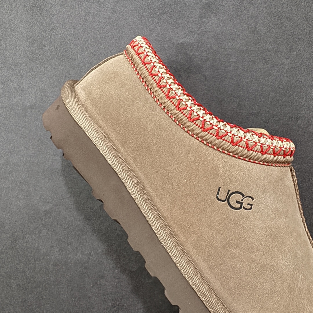 图片[6]-【莞产X1版本】 市面顶级版本 UGG Tazz W/5955 民族风薄底男女款 小红书爆款 广州外贸大厂生产 鞋头到鞋垫真羊皮毛一体 独立外盒包装 芯片 带防水工艺 区别市面任何版本 5cm厚底 独立原版开发大底 羊绒鞋垫 冬季保暖外出 家居都是很适合的选择 进年uug推出款式系列 局部偏向年轻消费者喜好 也走到时尚潮流穿搭的前沿 鞋身材质 防泼水涂层翻毛皮鞋面 17毫米UGGPURE™植入式羊毛内底 轻便防滑舒适橡胶外底 带有品牌LOGO商标 带全套包装 尺码： 35-45-选品中心