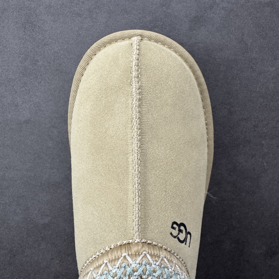 图片[8]-【莞产X1版本】 市面顶级版本 UGG Tazz W/1122553 民族风厚底女款 小红书爆款 广州外贸大厂生产 鞋头到鞋垫真羊皮毛一体 独立外盒包装 芯片 带防水工艺 区别市面任何版本 5cm厚底 独立原版开发大底 羊绒鞋垫 冬季保暖外出 家居都是很适合的选择 进年uug推出款式系列 局部偏向年轻消费者喜好 也走到时尚潮流穿搭的前沿 鞋身材质 防泼水涂层翻毛皮鞋面 17毫米UGGPURE™植入式羊毛内底 轻便防滑舒适橡胶外底 带有品牌LOGO商标 带全套包装 尺码： 35-40-选品中心