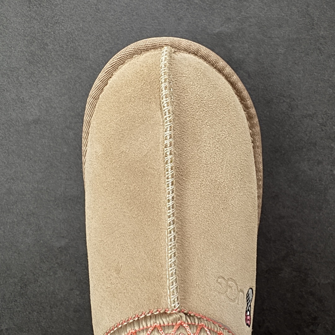 图片[8]-【莞产X1版本】 市面顶级版本 UGG Tazz W/1172130 民族风厚底女款 小红书爆款 广州外贸大厂生产 鞋头到鞋垫真羊皮毛一体 独立外盒包装 芯片 带防水工艺 区别市面任何版本 5cm厚底 独立原版开发大底 羊绒鞋垫 冬季保暖外出 家居都是很适合的选择 进年uug推出款式系列 局部偏向年轻消费者喜好 也走到时尚潮流穿搭的前沿 鞋身材质 防泼水涂层翻毛皮鞋面 17毫米UGGPURE™植入式羊毛内底 轻便防滑舒适橡胶外底 带有品牌LOGO商标 带全套包装 尺码： 35-40-选品中心