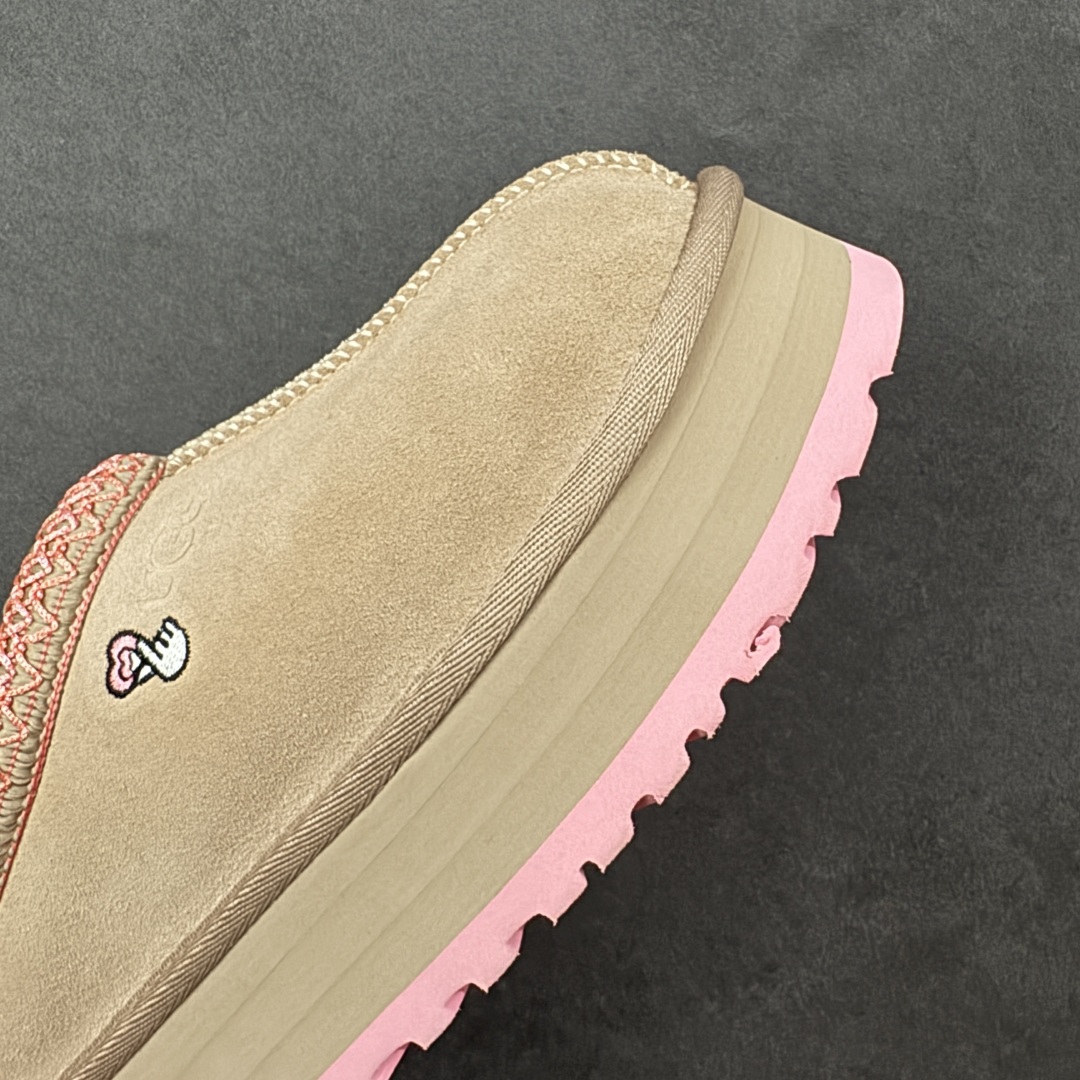 图片[5]-【莞产X1版本】 市面顶级版本 UGG Tazz W/1172130 民族风厚底女款 小红书爆款 广州外贸大厂生产 鞋头到鞋垫真羊皮毛一体 独立外盒包装 芯片 带防水工艺 区别市面任何版本 5cm厚底 独立原版开发大底 羊绒鞋垫 冬季保暖外出 家居都是很适合的选择 进年uug推出款式系列 局部偏向年轻消费者喜好 也走到时尚潮流穿搭的前沿 鞋身材质 防泼水涂层翻毛皮鞋面 17毫米UGGPURE™植入式羊毛内底 轻便防滑舒适橡胶外底 带有品牌LOGO商标 带全套包装 尺码： 35-40-选品中心