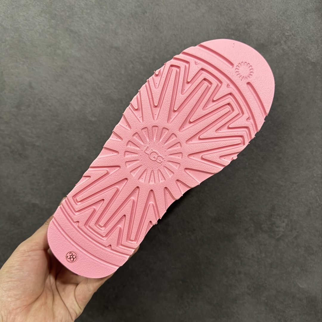 图片[9]-【莞产X1版本】 市面顶级版本 UGG Tazz W/1172130 民族风厚底女款 小红书爆款 广州外贸大厂生产 鞋头到鞋垫真羊皮毛一体 独立外盒包装 芯片 带防水工艺 区别市面任何版本 5cm厚底 独立原版开发大底 羊绒鞋垫 冬季保暖外出 家居都是很适合的选择 进年uug推出款式系列 局部偏向年轻消费者喜好 也走到时尚潮流穿搭的前沿 鞋身材质 防泼水涂层翻毛皮鞋面 17毫米UGGPURE™植入式羊毛内底 轻便防滑舒适橡胶外底 带有品牌LOGO商标 带全套包装 尺码： 35-40-选品中心