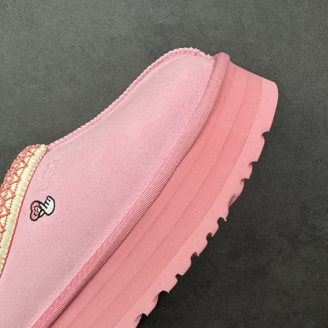 图片[5]-【莞产X1版本】 市面顶级版本 UGG Tazz W/1172130 民族风厚底女款 小红书爆款 广州外贸大厂生产 鞋头到鞋垫真羊皮毛一体 独立外盒包装 芯片 带防水工艺 区别市面任何版本 5cm厚底 独立原版开发大底 羊绒鞋垫 冬季保暖外出 家居都是很适合的选择 进年uug推出款式系列 局部偏向年轻消费者喜好 也走到时尚潮流穿搭的前沿 鞋身材质 防泼水涂层翻毛皮鞋面 17毫米UGGPURE™植入式羊毛内底 轻便防滑舒适橡胶外底 带有品牌LOGO商标 带全套包装 尺码： 35-40-选品中心