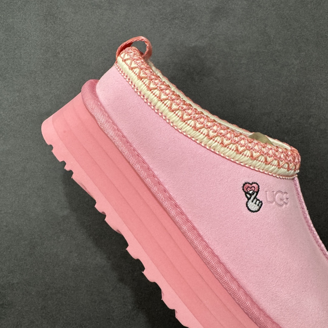 图片[6]-【莞产X1版本】 市面顶级版本 UGG Tazz W/1172130 民族风厚底女款 小红书爆款 广州外贸大厂生产 鞋头到鞋垫真羊皮毛一体 独立外盒包装 芯片 带防水工艺 区别市面任何版本 5cm厚底 独立原版开发大底 羊绒鞋垫 冬季保暖外出 家居都是很适合的选择 进年uug推出款式系列 局部偏向年轻消费者喜好 也走到时尚潮流穿搭的前沿 鞋身材质 防泼水涂层翻毛皮鞋面 17毫米UGGPURE™植入式羊毛内底 轻便防滑舒适橡胶外底 带有品牌LOGO商标 带全套包装 尺码： 35-40-选品中心