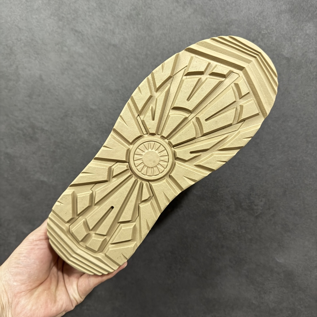 图片[9]-【莞产版本】最新官方改版新款 平台外贸专供 UGG ULTRA MINI PLATFORM 男士短靴冬季中性雪地鞋 U9807 十年品牌制鞋代工厂生产线出品 注重每一处细节 隆丰A级羊皮毛一体 完全遵循ZP工艺流程打造 尺码：39-44-选品中心