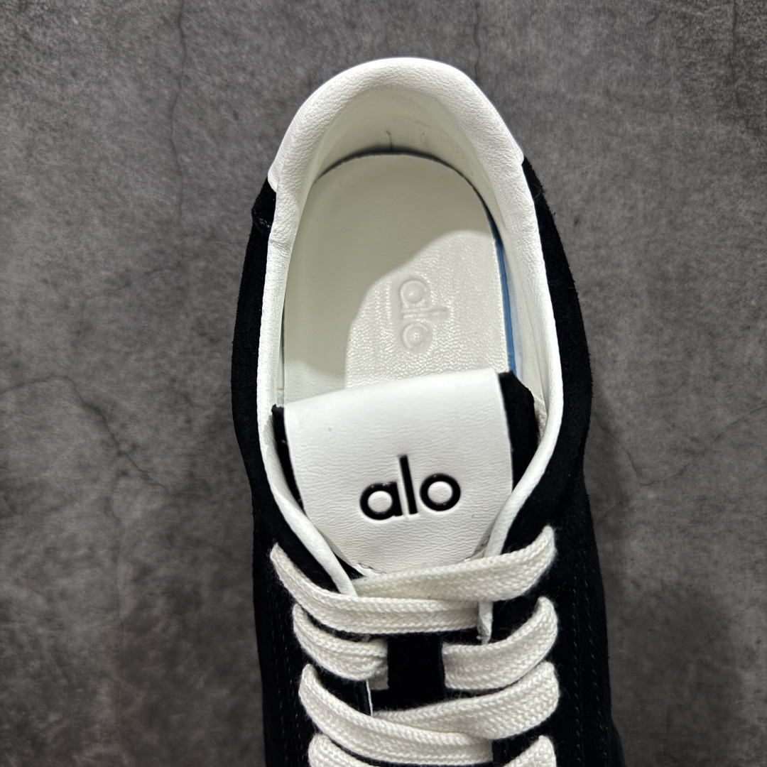 图片[8]-【莞顶礼盒版】Alo yoga Sunset 舒适生活休闲鞋 市场最高版本 顶级礼盒 原材料 版型完美 高品质 区别莆田通货 品牌故事Alo Yoga于2007年创立于洛杉矶，意在传播有意识的运动，同时激发人们的健康识与创造力。品牌的核心理念在于制作能够带来完美体验的瑜伽服饰与功能性单品，让有意识的运动融入并改变生活。Alo Yoga将其设计延伸到日常服饰概念，坚持不懈地捕捉当代时尚潮流，将品牌的运动美学理念、精致前卫的设计与舒适功能面料完美结合。与此同时，Alo Yoga的设计受到了时尚界人士与名人们的追捧，Talor Swift、Kendall Jenner等街拍照片中都曾出现品牌不同单品的身影。 尺码：36 – 39-选品中心