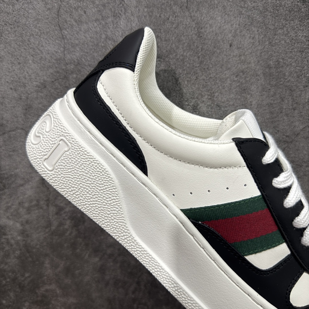 图片[7]-【莞产礼盒版】GUCCl 古驰 新款饼干鞋 二代 休闲板鞋 意大利进口头层 顶级牛皮 广东最大代工厂出品 原标原盒 官方全套配件 生胶防滑耐磨大底 原厂印花永不掉色 内里小羊皮 大几率过验 官方防伪芯片可扫描 尺码；35 36 37 38 39 40 41 42 43 44 45 男女款-选品中心