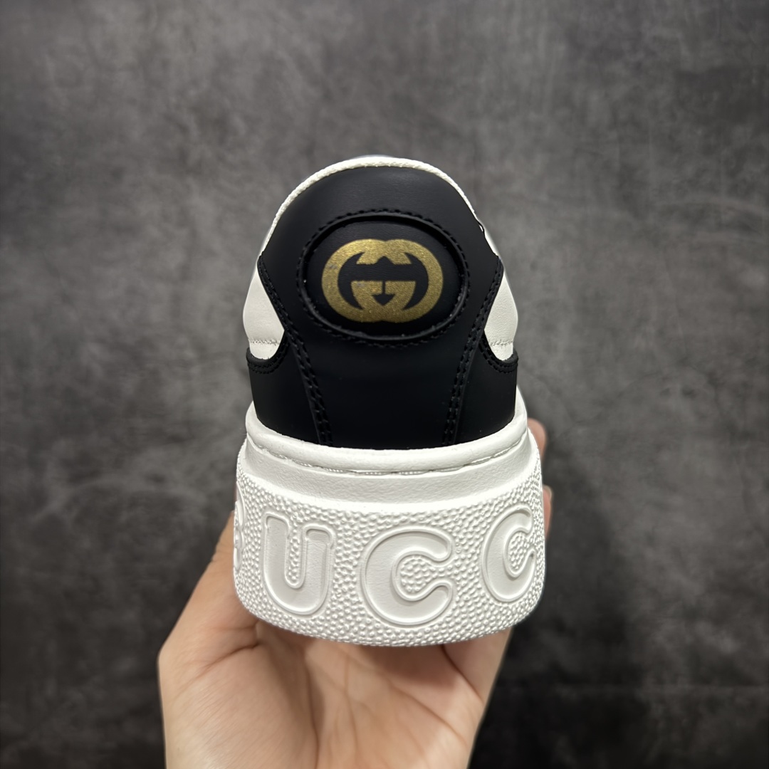 图片[4]-【莞产礼盒版】GUCCl 古驰 新款饼干鞋 二代 休闲板鞋 意大利进口头层 顶级牛皮 广东最大代工厂出品 原标原盒 官方全套配件 生胶防滑耐磨大底 原厂印花永不掉色 内里小羊皮 大几率过验 官方防伪芯片可扫描 尺码；35 36 37 38 39 40 41 42 43 44 45 男女款-选品中心