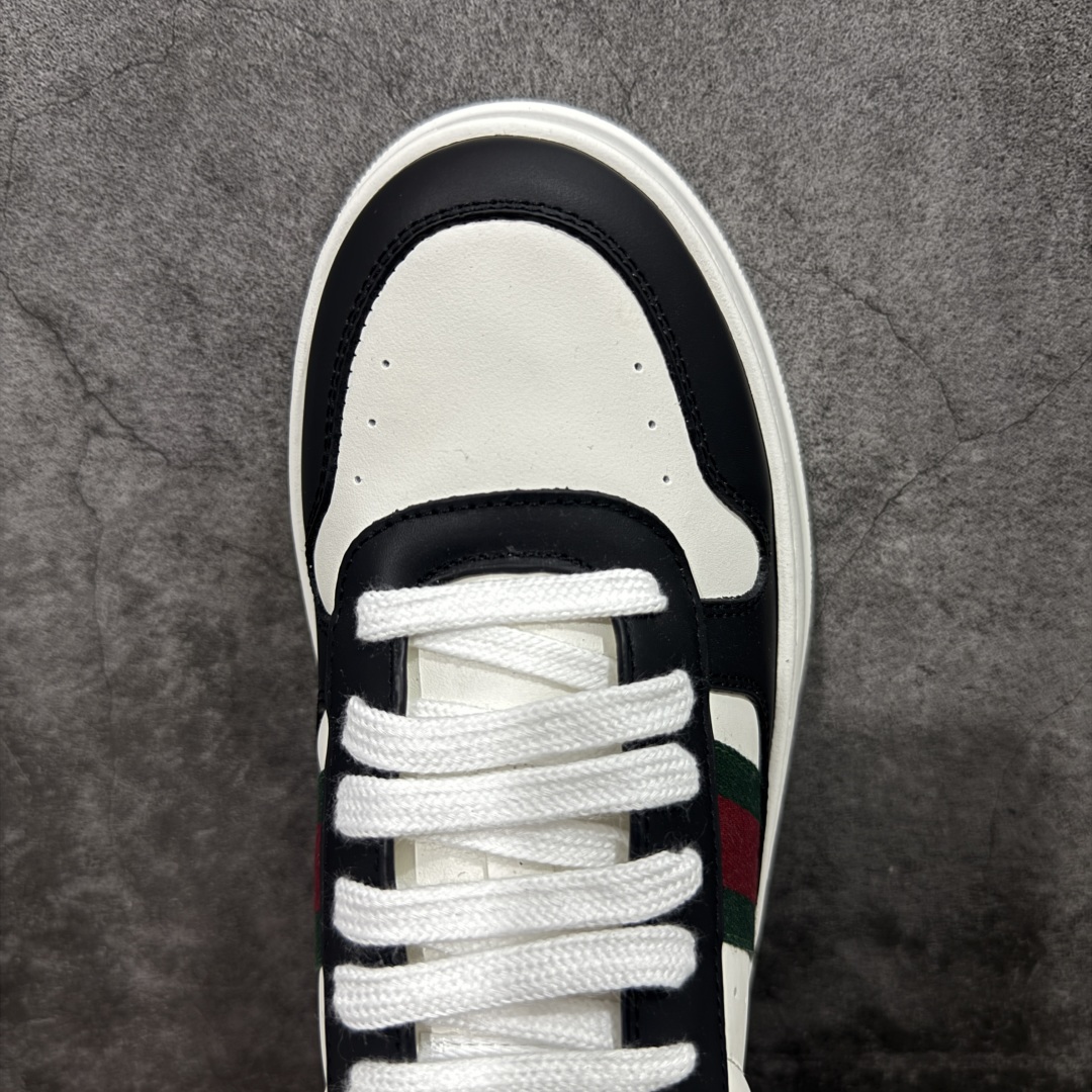 图片[5]-【莞产礼盒版】GUCCl 古驰 新款饼干鞋 二代 休闲板鞋 意大利进口头层 顶级牛皮 广东最大代工厂出品 原标原盒 官方全套配件 生胶防滑耐磨大底 原厂印花永不掉色 内里小羊皮 大几率过验 官方防伪芯片可扫描 尺码；35 36 37 38 39 40 41 42 43 44 45 男女款-选品中心
