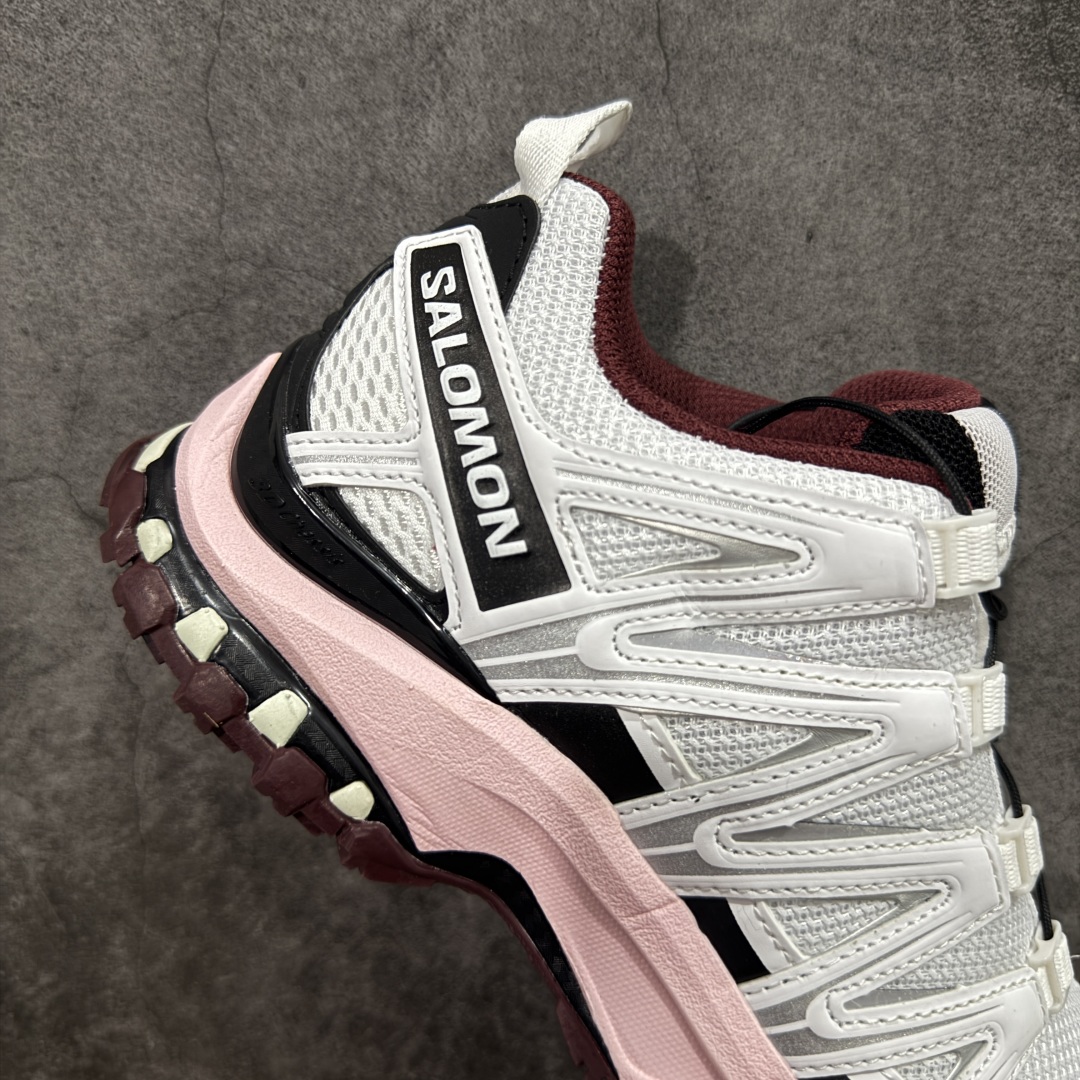 图片[7]-【S版纯原】SALOMON XA Pro 3D ADV 萨洛蒙潮流越野机能户外功能鞋 白粉 478676 全新版本出货 性价比拉满 品质 细节 材料都是肉眼可以见！ 售前售后也是其它工厂无法匹敌！ 纯原外贸平台特供订单 耗时半年巨作 全套原纸板楦头开发 原厂特供网布配套加持 确保原汁原味 完美呈现版型 原档数据独家私模五层组合大底 男女鞋同步官方 原装Ortholite轻量化鞋垫 中底布带钢印编号 原厂TPU锁扣 进口港宝加持 后跟自然饱满 还原公司包裹性 鞋面采用SENSIFT贴合技术 全方位贴合包裹脚型 鞋跟部鞋底牵引设计 提供强大的抓地性能 更适应野外崎岖不平的道路 其3D ADVANCED CHASSIS底盘 材料轻量大化 钉齿设计更具稳定性 防护性 鞋底易磨损区运用CONTAGRIP高耐磨材料 应对城市硬质路面长距离跑考验 尺码：36 36.5 37.5 38 38.5 39 40 40.5 41 42 42.5 43 44 44.5 45-选品中心
