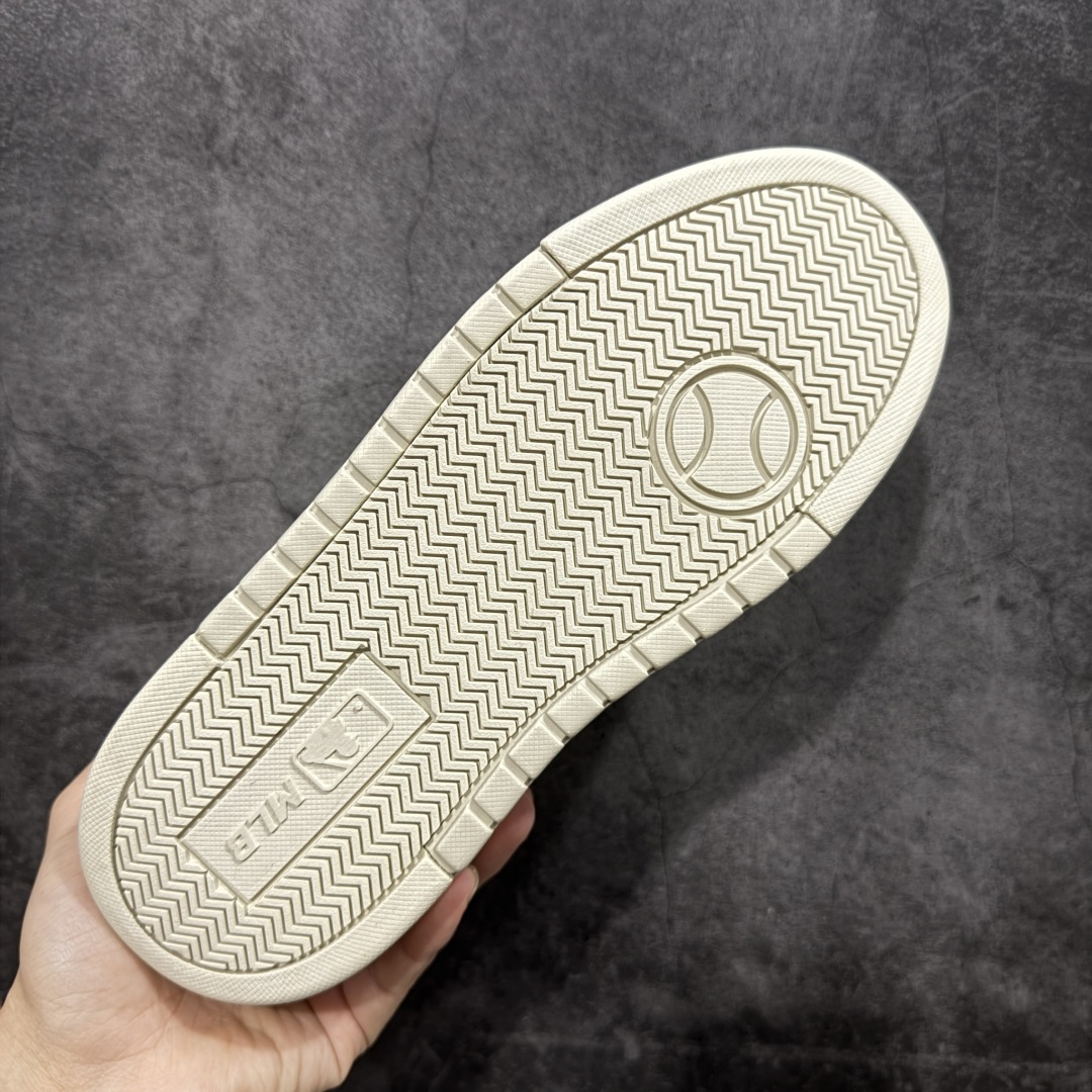 图片[9]-【公司级】韩国洋基队NY大标潮流老爹鞋 MLB小白鞋市面上唯一顶级纯原版本 原材料打造 原楦原档案数据开发版型 完美鞋头弧度/后套收口效果🆚市面文案版本‼️ 原厂立体填充鞋舌海绵 中底注胶孔原数据开发模具大底 原厂转印标 保证不掉字 内增高6cm 原厂1：1模具开发 原厂进口纳米材质 原厂 全套手提袋 原盒雷射防伪标包装 天猫订单品质 官网尺码35 36 36.5 37.5 38 38.5 39 40 40.5 41 42 42.5 43 44 44.5 45-选品中心