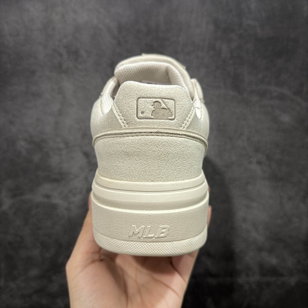 图片[4]-【公司级】韩国洋基队NY大标潮流老爹鞋 MLB小白鞋市面上唯一顶级纯原版本 原材料打造 原楦原档案数据开发版型 完美鞋头弧度/后套收口效果🆚市面文案版本‼️ 原厂立体填充鞋舌海绵 中底注胶孔原数据开发模具大底 原厂转印标 保证不掉字 内增高6cm 原厂1：1模具开发 原厂进口纳米材质 原厂 全套手提袋 原盒雷射防伪标包装 天猫订单品质 官网尺码35 36 36.5 37.5 38 38.5 39 40 40.5 41 42 42.5 43 44 44.5 45-选品中心