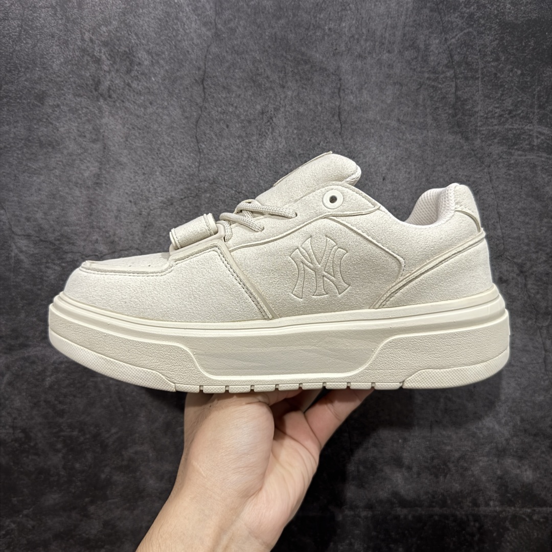 图片[2]-【公司级】韩国洋基队NY大标潮流老爹鞋 MLB小白鞋市面上唯一顶级纯原版本 原材料打造 原楦原档案数据开发版型 完美鞋头弧度/后套收口效果🆚市面文案版本‼️ 原厂立体填充鞋舌海绵 中底注胶孔原数据开发模具大底 原厂转印标 保证不掉字 内增高6cm 原厂1：1模具开发 原厂进口纳米材质 原厂 全套手提袋 原盒雷射防伪标包装 天猫订单品质 官网尺码35 36 36.5 37.5 38 38.5 39 40 40.5 41 42 42.5 43 44 44.5 45-选品中心