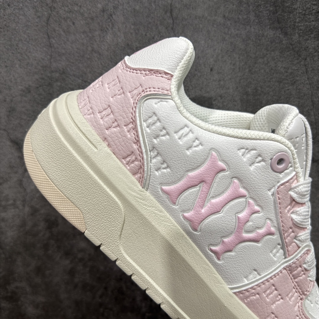 图片[7]-【纯原升级版】韩国洋基队NY大标潮流老爹鞋 MLB小白鞋市面上唯一顶级纯原版本 原材料打造 原楦原档案数据开发版型 完美鞋头弧度/后套收口效果🆚市面文案版本‼️ 原厂立体填充鞋舌海绵 中底注胶孔原数据开发模具大底 原厂转印标 保证不掉字 内增高6cm 原厂1：1模具开发 原厂进口纳米材质 原厂 全套手提袋 原盒雷射防伪标包装 天猫订单品质 官网尺码35 36 36.5 37.5 38 38.5 39 40 40.5 41 42 42.5 43 44 44.5 45-选品中心