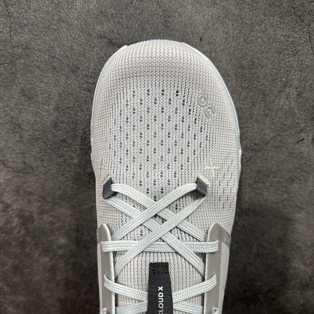 图片[5]-【RS版本】瑞士运动品牌 昂跑 ON Running Cloud X 4 克劳德X4系列低帮轻量舒适休闲运动鞋 On 昂跑 Cloud X 4 综合体能训练 休闲跑鞋。新一代跑练结合多功能跑鞋 Cloud X 4 延续轻量脚感且灵活反馈的同时提高贴合度和透气性；沿袭ON的专业跑鞋科技，旨在应对深蹲、弓箭步、间歇性、波比跳……等各类健身锻炼运动！ 尺码：36 36.5 37.5 38 38.5 39 40 40.5 41 42 42.5 43 44 45 46 47-选品中心