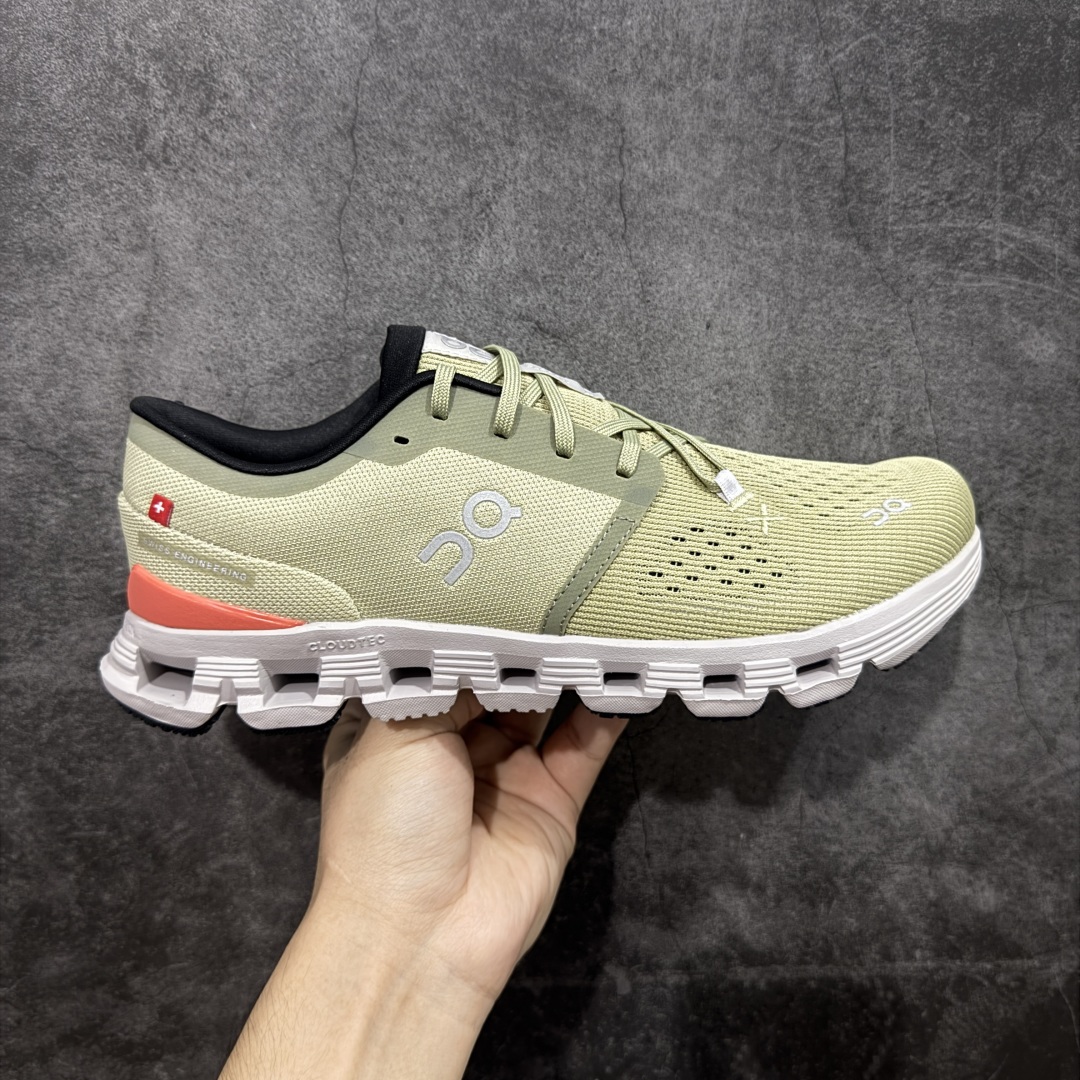 【RS版本】瑞士运动品牌 昂跑 ON Running Cloud X 4 克劳德X4系列低帮轻量舒适休闲运动鞋 On 昂跑 Cloud X 4 综合体能训练 休闲跑鞋。新一代跑练结合多功能跑鞋 Cloud X 4 延续轻量脚感且灵活反馈的同时提高贴合度和透气性；沿袭ON的专业跑鞋科技，旨在应对深蹲、弓箭步、间歇性、波比跳……等各类健身锻炼运动！ 尺码：36 36.5 37.5 38 38.5 39 40 40.5 41 42 42.5 43 44 45 46 47-选品中心