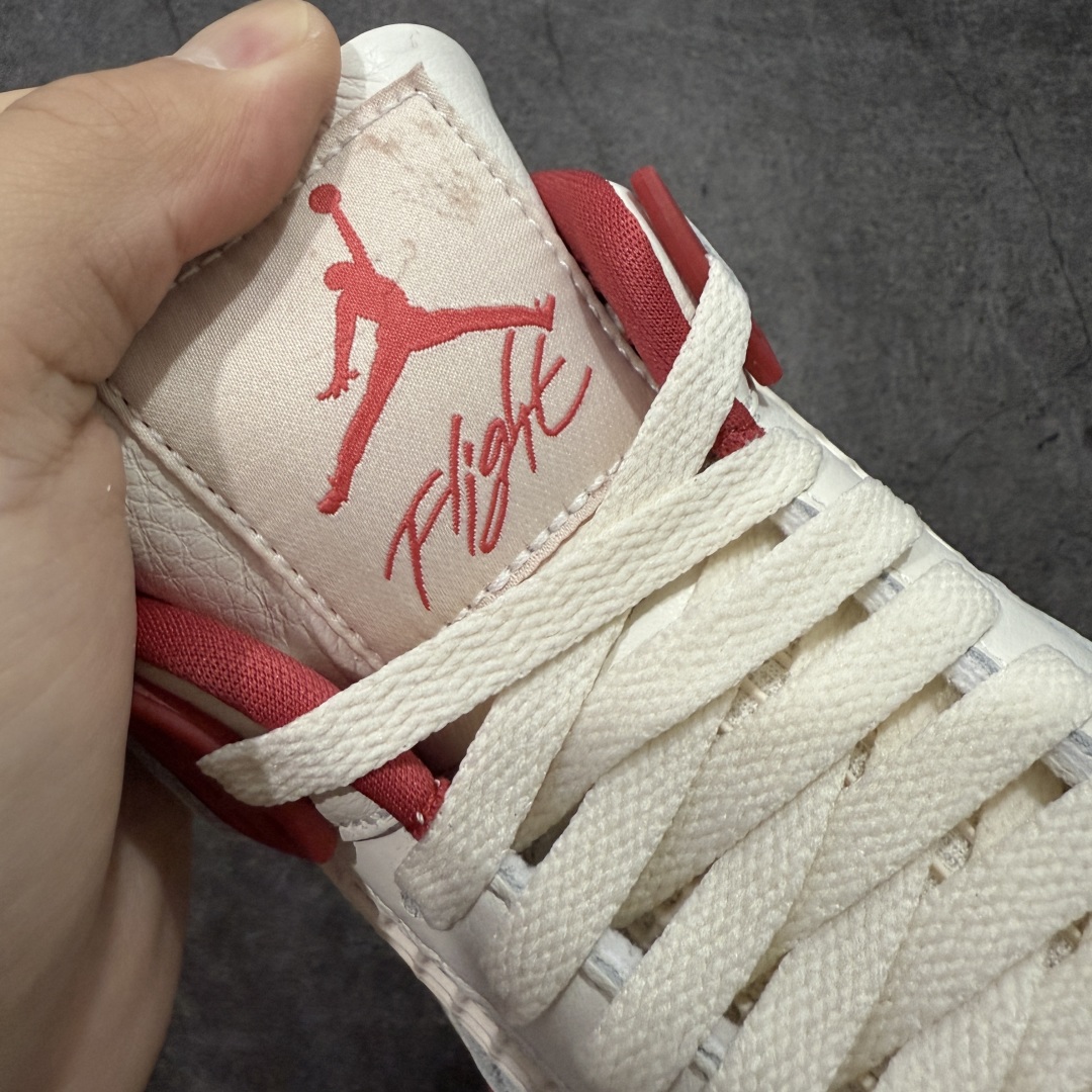 图片[6]-【原厂版】Air Jordan AJ4 白米红情人节 HV0823-108 全新升级改良 原鞋原楦原纸板同源开发 完美呈现乔4的版型 内侧正确双色网格 还原细节 原厂皮料 正确气垫颜色 正确网格工艺 正确拉帮工艺 全鞋原装材料制作 原档案原模具打造 支持全方位与正品对比 尺码：36-47.5-选品中心