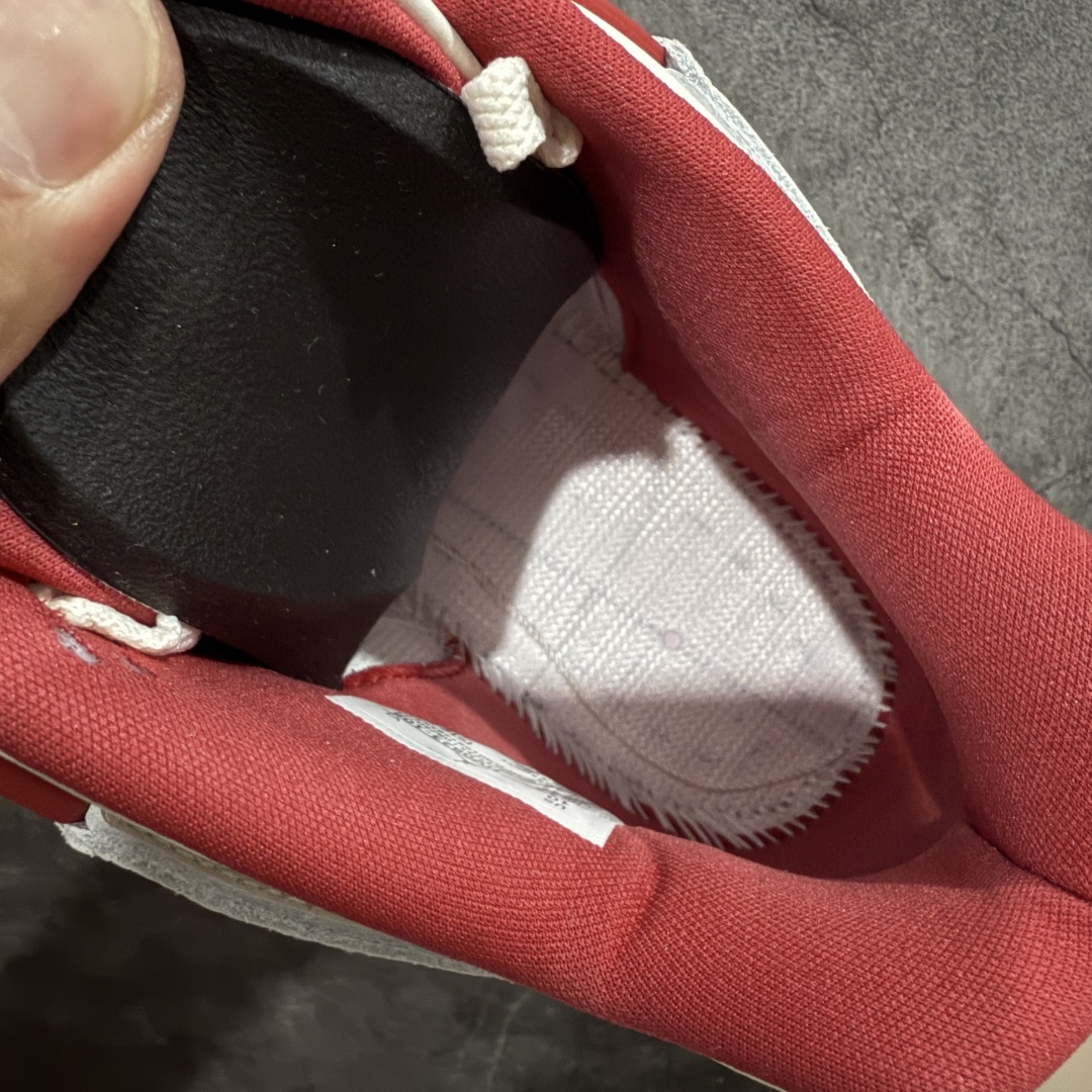 图片[9]-【原厂版】Air Jordan AJ4 白米红情人节 HV0823-108 全新升级改良 原鞋原楦原纸板同源开发 完美呈现乔4的版型 内侧正确双色网格 还原细节 原厂皮料 正确气垫颜色 正确网格工艺 正确拉帮工艺 全鞋原装材料制作 原档案原模具打造 支持全方位与正品对比 尺码：36-47.5-选品中心