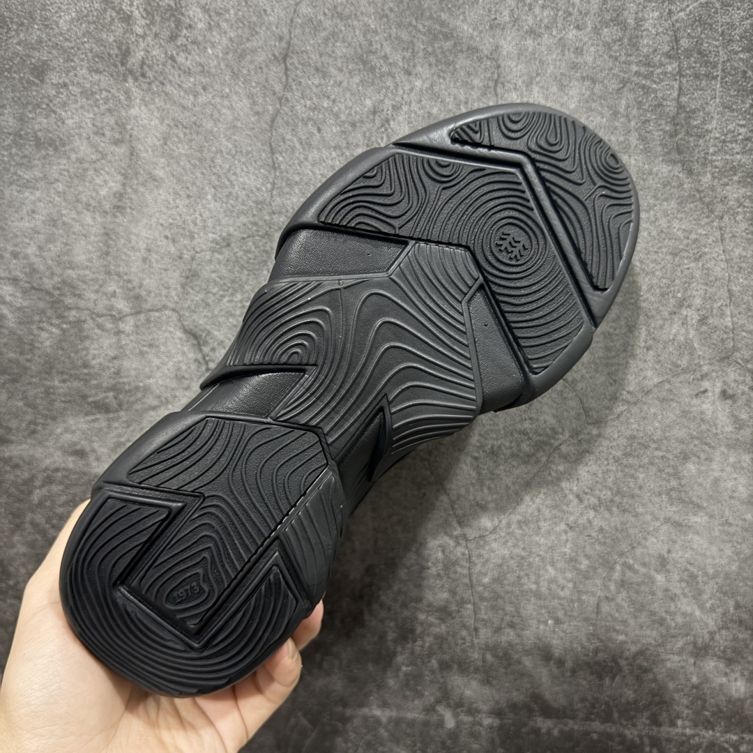 图片[9]-【公司级】KOLON SPORT Skyler 舒适柔软 支撑轻便回弹低帮徒步鞋 运动鞋男款 KOLON SPORT 可隆1973年诞生，并首次推出登山装备。自创立起，KOLON SPORT就把绿色定为基本色调，以常青树为品牌标志，坚持以关爱自然为己任，积极探求自然界的舒适，并以此应用于新产品的开发与研究。40多年来，历经不断革新，成就高端专业户外品牌。 尺码： 39 40 40.5 41 42 42.5 43 44 44.5 45-选品中心