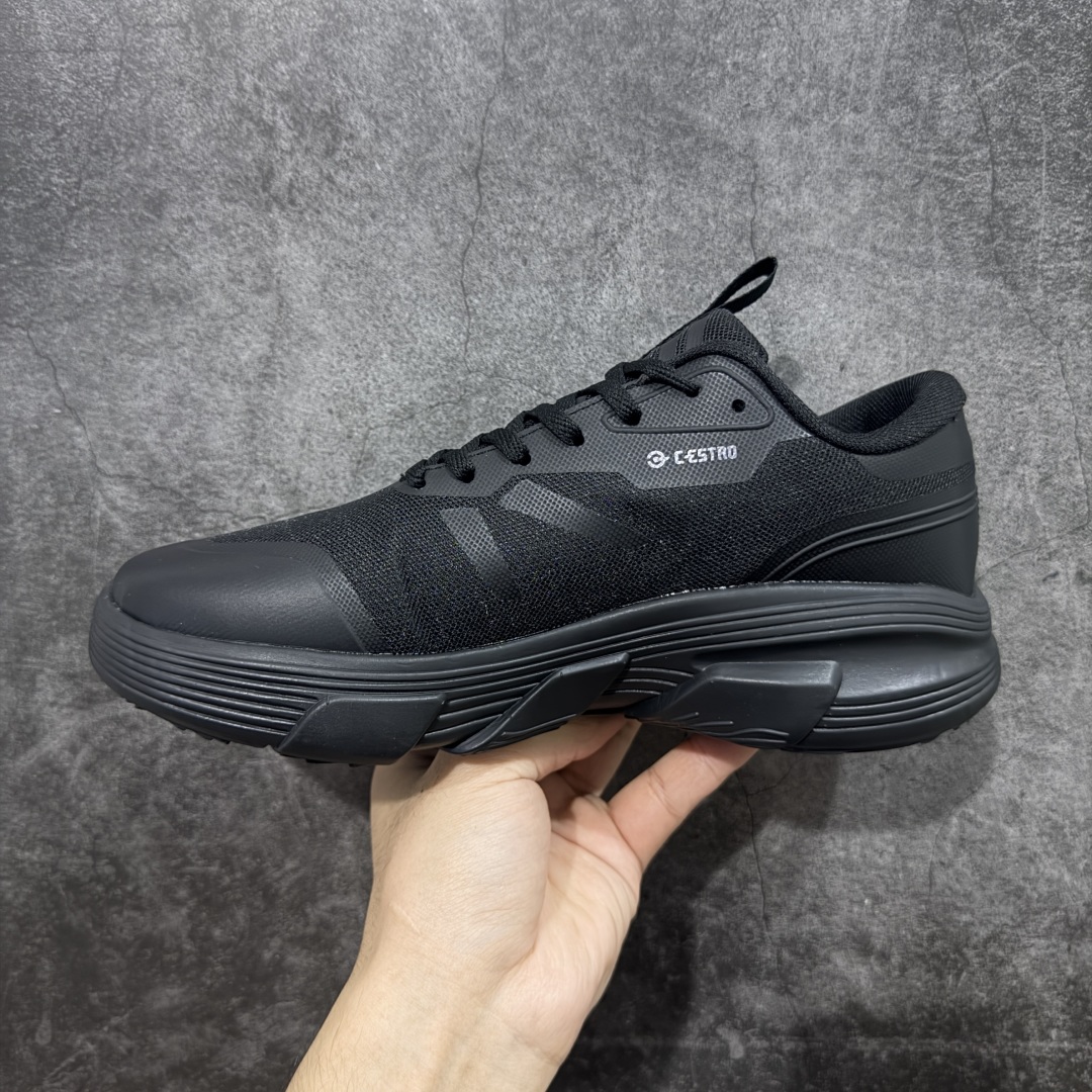 图片[2]-【公司级】KOLON SPORT Skyler 舒适柔软 支撑轻便回弹低帮徒步鞋 运动鞋男款 KOLON SPORT 可隆1973年诞生，并首次推出登山装备。自创立起，KOLON SPORT就把绿色定为基本色调，以常青树为品牌标志，坚持以关爱自然为己任，积极探求自然界的舒适，并以此应用于新产品的开发与研究。40多年来，历经不断革新，成就高端专业户外品牌。 尺码： 39 40 40.5 41 42 42.5 43 44 44.5 45-选品中心