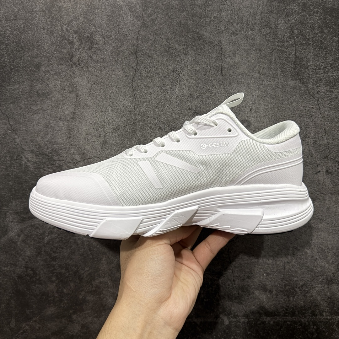 图片[2]-【公司级】KOLON SPORT Skyler 舒适柔软 支撑轻便回弹低帮徒步鞋 运动鞋男款 KOLON SPORT 可隆1973年诞生，并首次推出登山装备。自创立起，KOLON SPORT就把绿色定为基本色调，以常青树为品牌标志，坚持以关爱自然为己任，积极探求自然界的舒适，并以此应用于新产品的开发与研究。40多年来，历经不断革新，成就高端专业户外品牌。 尺码： 39 40 40.5 41 42 42.5 43 44 44.5 45-选品中心