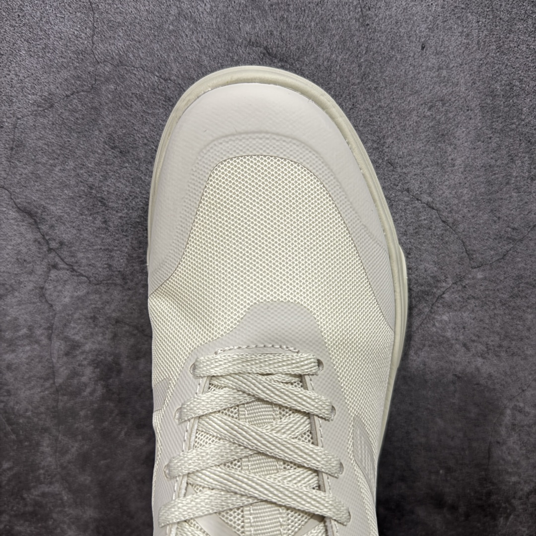 图片[5]-【公司级】KOLON SPORT Skyler 舒适柔软 支撑轻便回弹低帮徒步鞋 运动鞋男款 KOLON SPORT 可隆1973年诞生，并首次推出登山装备。自创立起，KOLON SPORT就把绿色定为基本色调，以常青树为品牌标志，坚持以关爱自然为己任，积极探求自然界的舒适，并以此应用于新产品的开发与研究。40多年来，历经不断革新，成就高端专业户外品牌。 尺码： 39 40 40.5 41 42 42.5 43 44 44.5 45-选品中心