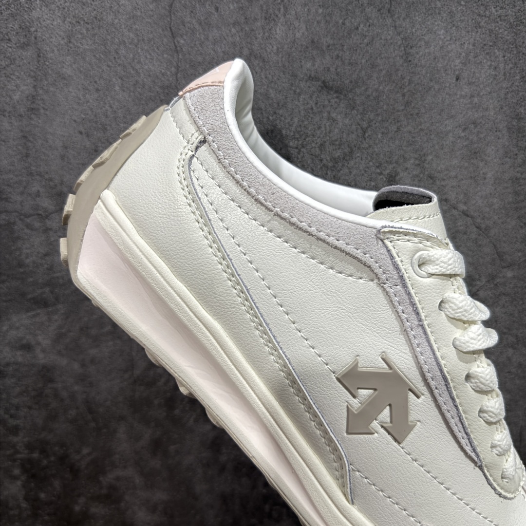 图片[7]-【纯原版】迪桑特DESCENTE Sport Style系列 CHRON RACER复古风运动休闲鞋\\t #原楦原纸版开发版型 #鞋底设计有特殊的纹理或材料，以增加摩擦力，减少滑倒的风险。 #使用耐用的材料制成，能够承受长时间的使用和摩擦，减少磨损。 尺码：36 36.5 37 38 38.5 39 40 40.5 42 42.5 43 44 44.5 45-选品中心