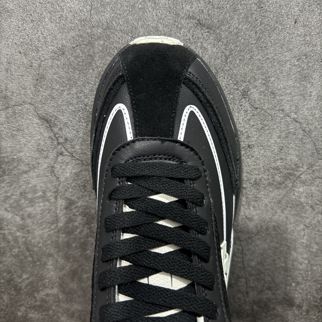 图片[5]-【纯原版】迪桑特DESCENTE Sport Style系列 CHRON RACER复古风运动休闲鞋\\t #原楦原纸版开发版型 #鞋底设计有特殊的纹理或材料，以增加摩擦力，减少滑倒的风险。 #使用耐用的材料制成，能够承受长时间的使用和摩擦，减少磨损。 尺码：36 36.5 37 38 38.5 39 40 40.5 42 42.5 43 44 44.5 45-选品中心