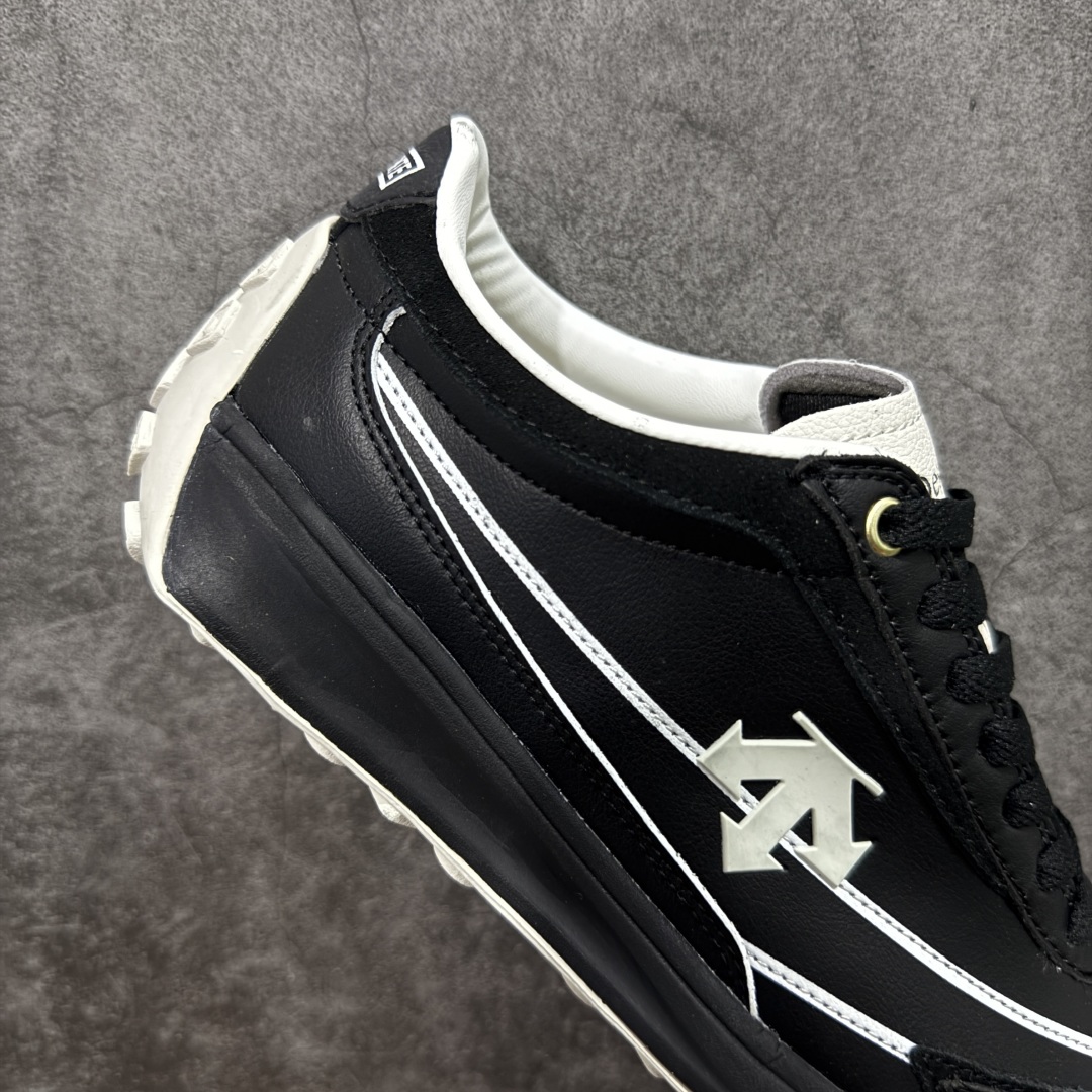 图片[7]-【纯原版】迪桑特DESCENTE Sport Style系列 CHRON RACER复古风运动休闲鞋\\t #原楦原纸版开发版型 #鞋底设计有特殊的纹理或材料，以增加摩擦力，减少滑倒的风险。 #使用耐用的材料制成，能够承受长时间的使用和摩擦，减少磨损。 尺码：36 36.5 37 38 38.5 39 40 40.5 42 42.5 43 44 44.5 45-选品中心