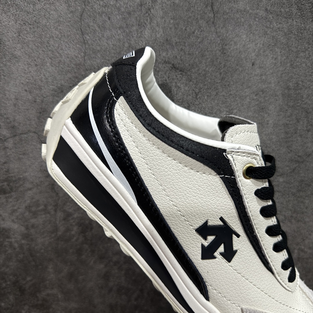 图片[7]-【纯原版】迪桑特DESCENTE Sport Style系列 CHRON RACER复古风运动休闲鞋\\t #原楦原纸版开发版型 #鞋底设计有特殊的纹理或材料，以增加摩擦力，减少滑倒的风险。 #使用耐用的材料制成，能够承受长时间的使用和摩擦，减少磨损。 尺码：36 36.5 37 38 38.5 39 40 40.5 42 42.5 43 44 44.5 45-选品中心