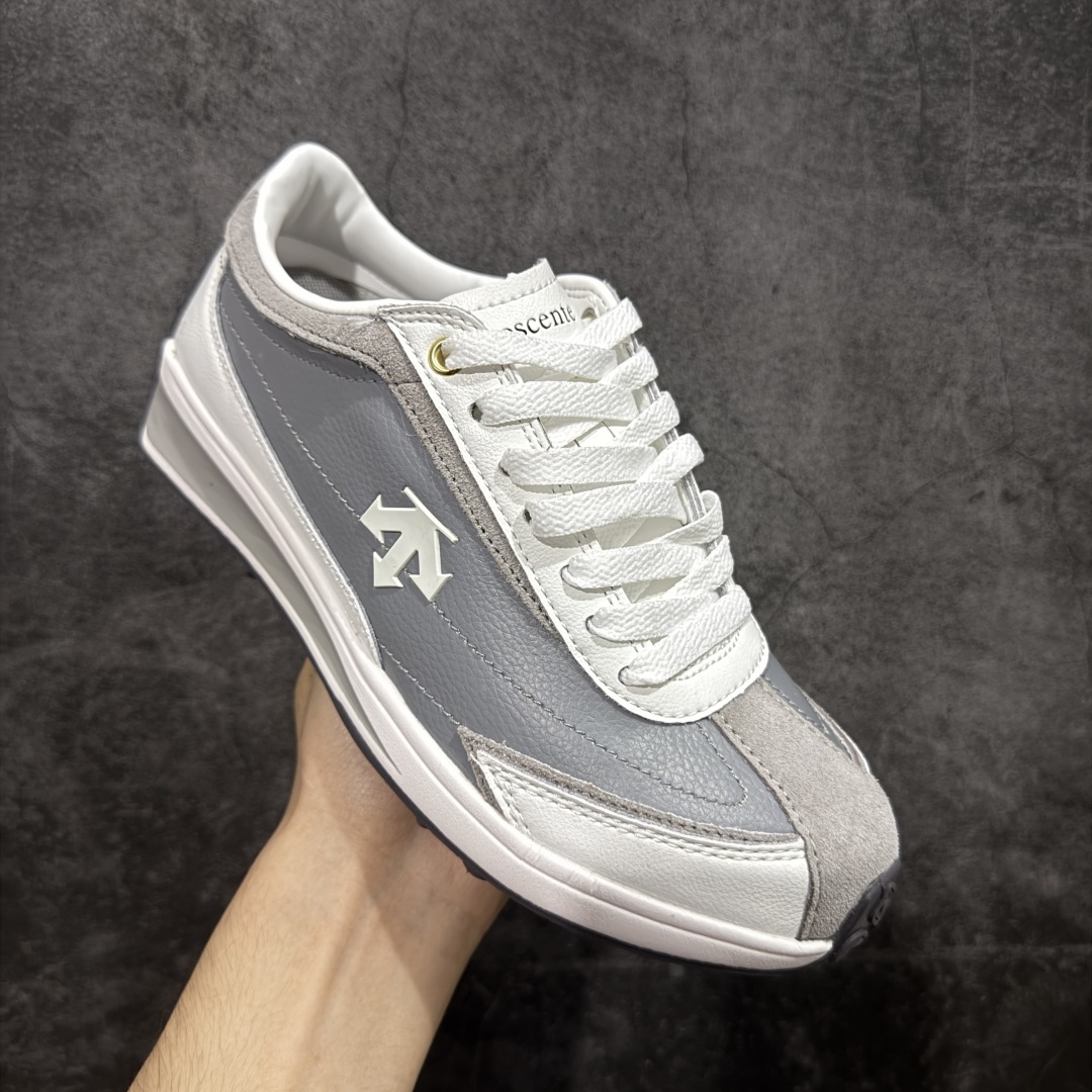 图片[3]-【纯原版】迪桑特DESCENTE Sport Style系列 CHRON RACER复古风运动休闲鞋\\t #原楦原纸版开发版型 #鞋底设计有特殊的纹理或材料，以增加摩擦力，减少滑倒的风险。 #使用耐用的材料制成，能够承受长时间的使用和摩擦，减少磨损。 尺码：36 36.5 37 38 38.5 39 40 40.5 42 42.5 43 44 44.5 45-选品中心