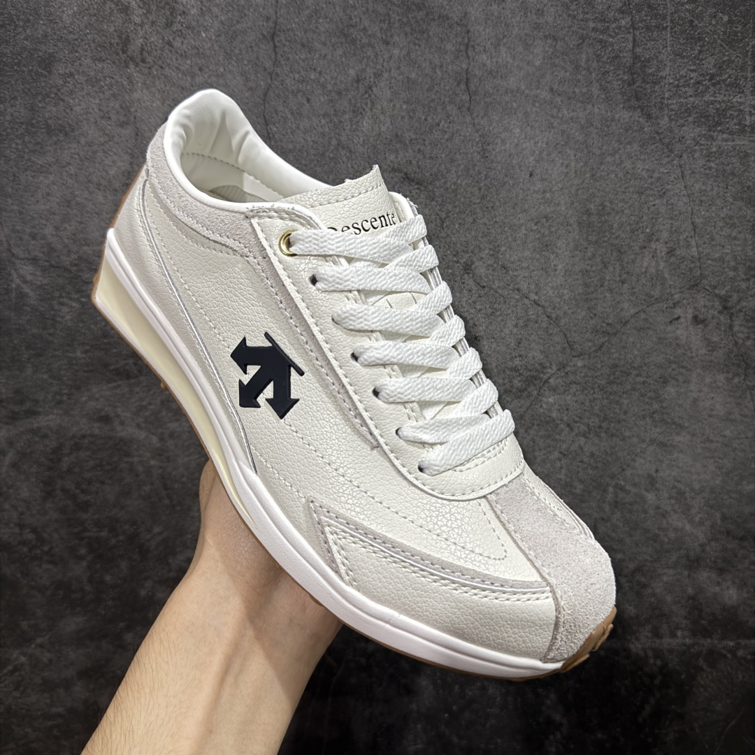 图片[3]-【纯原版】迪桑特DESCENTE Sport Style系列 CHRON RACER复古风运动休闲鞋\\t #原楦原纸版开发版型 #鞋底设计有特殊的纹理或材料，以增加摩擦力，减少滑倒的风险。 #使用耐用的材料制成，能够承受长时间的使用和摩擦，减少磨损。 尺码：36 36.5 37 38 38.5 39 40 40.5 42 42.5 43 44 44.5 45-选品中心