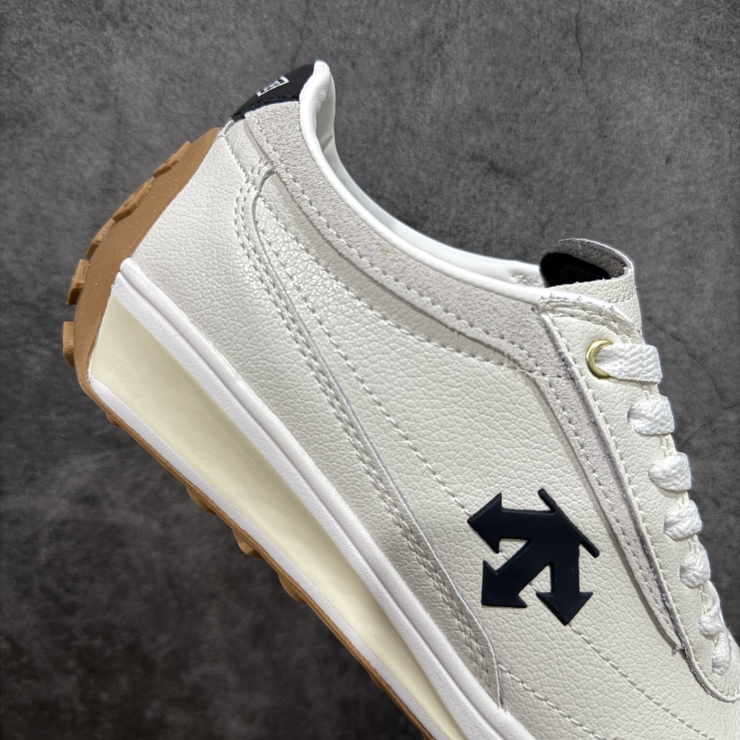 图片[7]-【纯原版】迪桑特DESCENTE Sport Style系列 CHRON RACER复古风运动休闲鞋\\t #原楦原纸版开发版型 #鞋底设计有特殊的纹理或材料，以增加摩擦力，减少滑倒的风险。 #使用耐用的材料制成，能够承受长时间的使用和摩擦，减少磨损。 尺码：36 36.5 37 38 38.5 39 40 40.5 42 42.5 43 44 44.5 45-选品中心