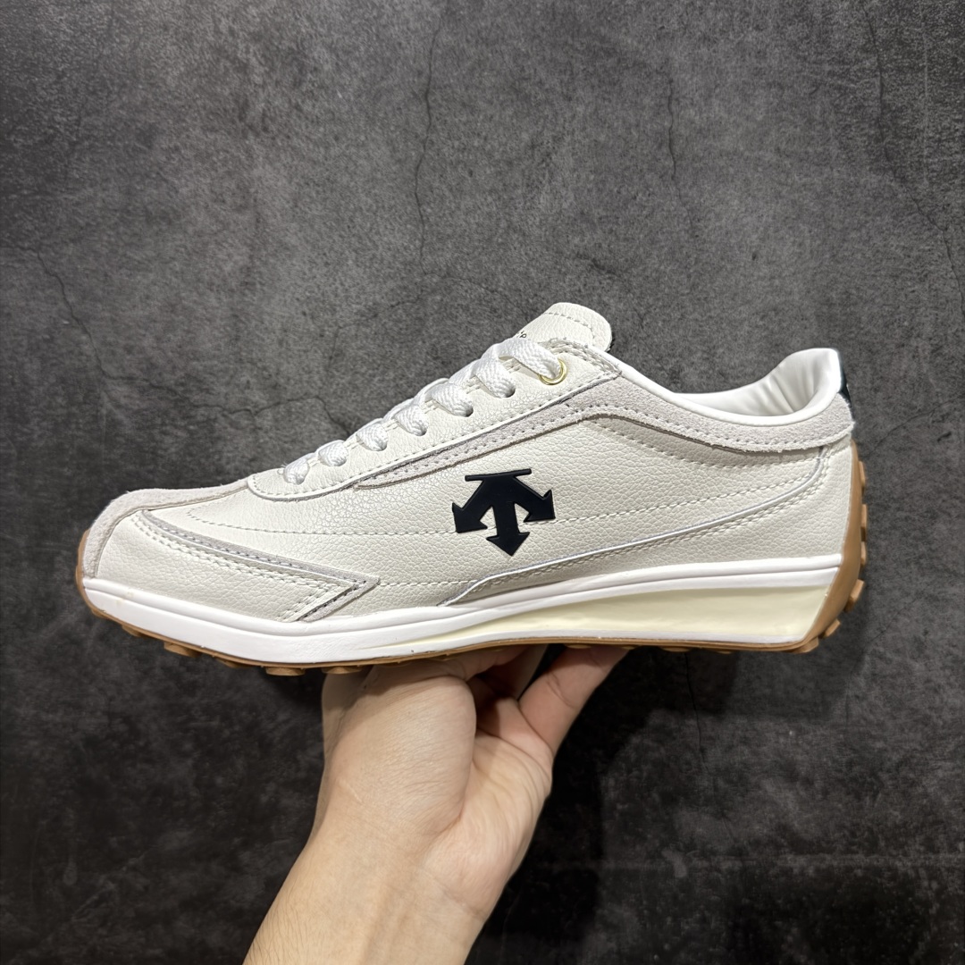 图片[2]-【纯原版】迪桑特DESCENTE Sport Style系列 CHRON RACER复古风运动休闲鞋\\t #原楦原纸版开发版型 #鞋底设计有特殊的纹理或材料，以增加摩擦力，减少滑倒的风险。 #使用耐用的材料制成，能够承受长时间的使用和摩擦，减少磨损。 尺码：36 36.5 37 38 38.5 39 40 40.5 42 42.5 43 44 44.5 45-选品中心