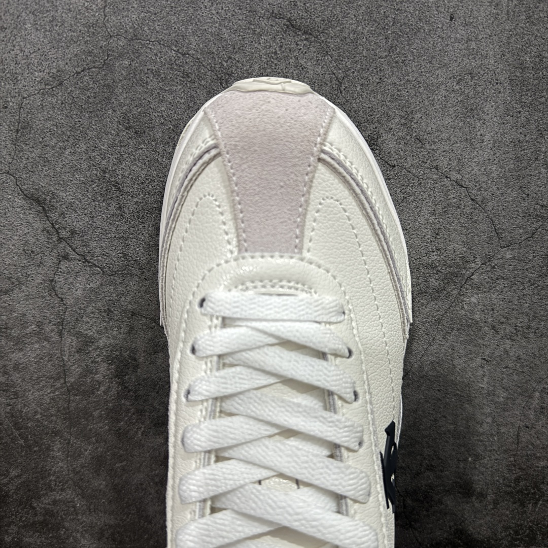 图片[5]-【纯原版】迪桑特DESCENTE Sport Style系列 CHRON RACER复古风运动休闲鞋\\t #原楦原纸版开发版型 #鞋底设计有特殊的纹理或材料，以增加摩擦力，减少滑倒的风险。 #使用耐用的材料制成，能够承受长时间的使用和摩擦，减少磨损。 尺码：36 36.5 37 38 38.5 39 40 40.5 42 42.5 43 44 44.5 45-选品中心