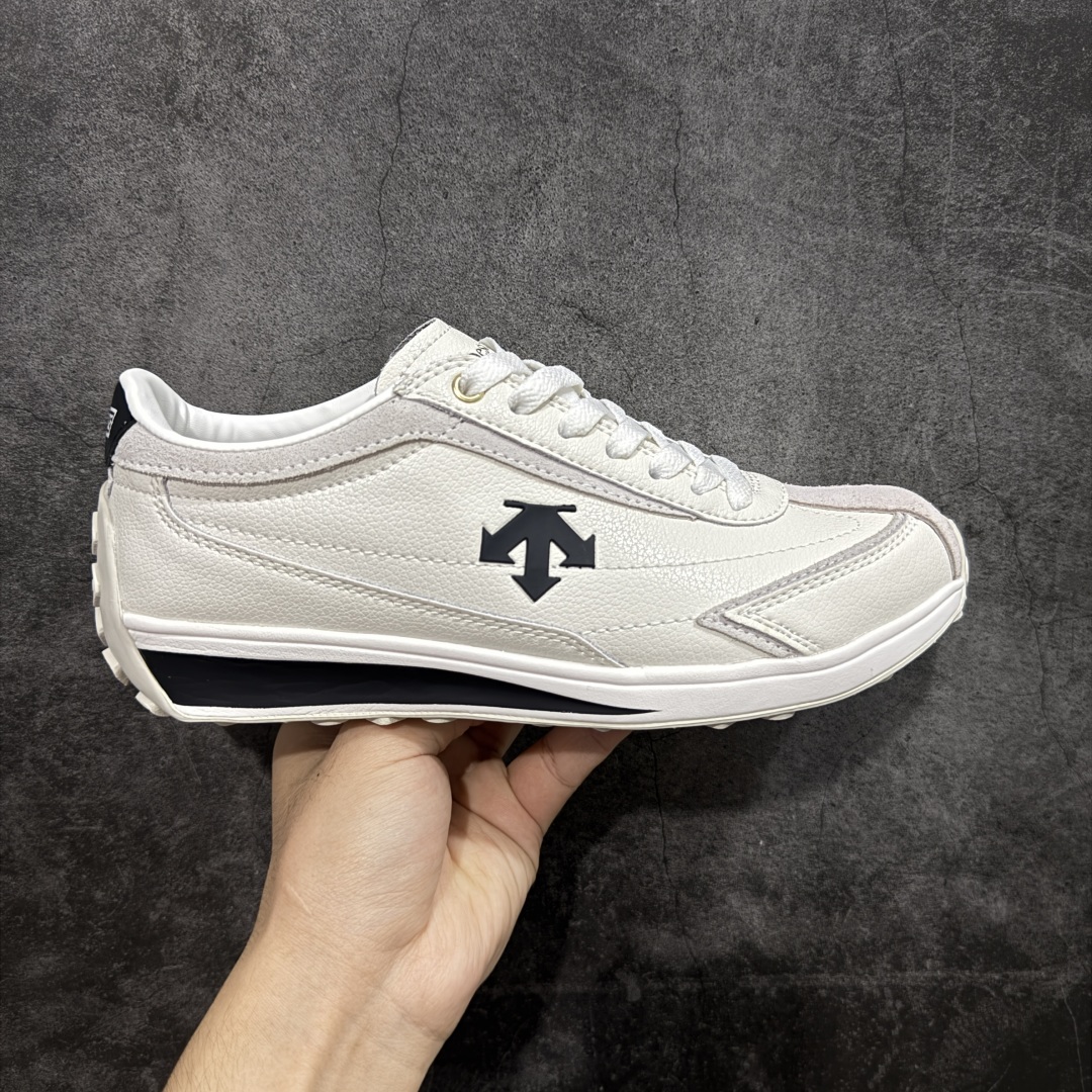 【纯原版】迪桑特DESCENTE Sport Style系列 CHRON RACER复古风运动休闲鞋\\t #原楦原纸版开发版型 #鞋底设计有特殊的纹理或材料，以增加摩擦力，减少滑倒的风险。 #使用耐用的材料制成，能够承受长时间的使用和摩擦，减少磨损。 尺码：36 36.5 37 38 38.5 39 40 40.5 42 42.5 43 44 44.5 45-选品中心