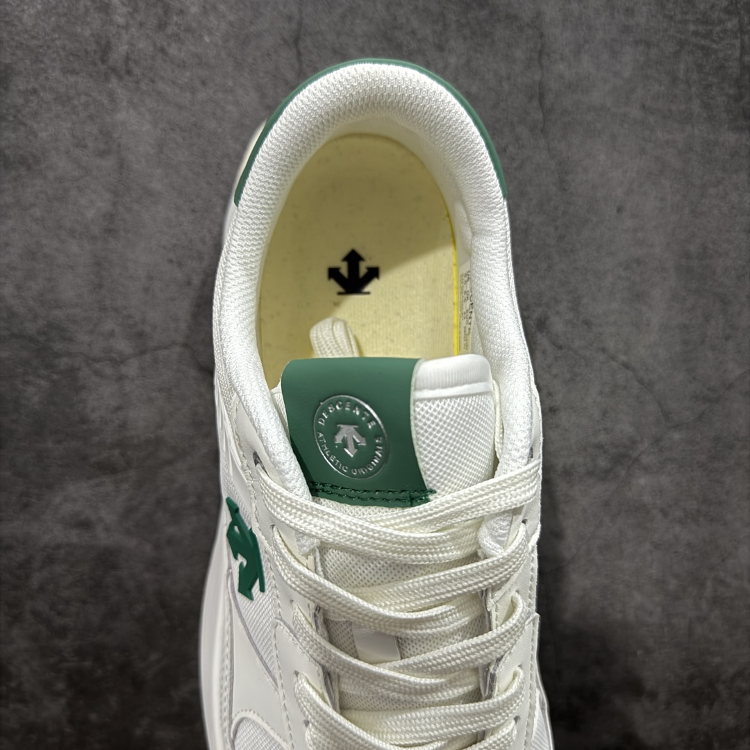 图片[8]-【纯原版】DESCENTE DUALIS 迪桑特都市通勤时尚防滑低帮生活休闲鞋 DESCENTE（迪桑特）创立于1935年，品牌名取自法语词汇，意为“滑降”。品牌箭头标识代表滑雪的三种技术“高速直线滑行”、“穿越”和“侧滑”，也寓意品牌在打造高端专业运动产品中不断追求完美的创新精神，致力于成为中国高端专业滑雪、综训、女子、铁人三项、高尔夫的第一品牌。 尺码：36 36.5 37 38 38.5 39 40 40.5 41 42 42.5 43 44 44.5 45-选品中心