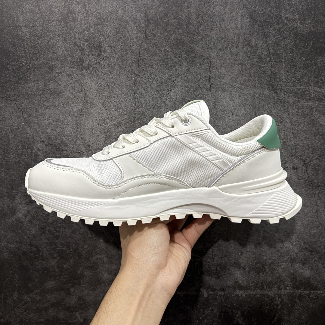 图片[2]-【纯原版】DESCENTE DUALIS 迪桑特都市通勤时尚防滑低帮生活休闲鞋 DESCENTE（迪桑特）创立于1935年，品牌名取自法语词汇，意为“滑降”。品牌箭头标识代表滑雪的三种技术“高速直线滑行”、“穿越”和“侧滑”，也寓意品牌在打造高端专业运动产品中不断追求完美的创新精神，致力于成为中国高端专业滑雪、综训、女子、铁人三项、高尔夫的第一品牌。 尺码：36 36.5 37 38 38.5 39 40 40.5 41 42 42.5 43 44 44.5 45-选品中心