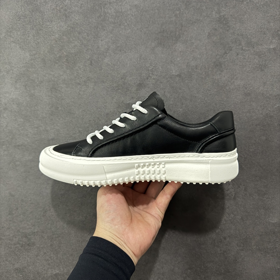 图片[2]-【公司级】Ecco 爱步2023春季爆款 柔酷7号系列 男士百搭休闲板鞋 #简单耐看清爽版型 黄景瑜同款！专柜热销款 1：1复刻！纯手工打造 质感妥妥的 ！鞋面采用进口小牛皮+透气头层猪皮里，鞋底采用高端顶级TPR环保科技材料 磨具贴合鞋底给你不一样的缓力性能 特点 舒适 增强运动性 高端大气时尚不失稳重 值得推荐！ 货号：503198 01001 尺码：38 39 40 41 42 43 44 皮鞋码-选品中心