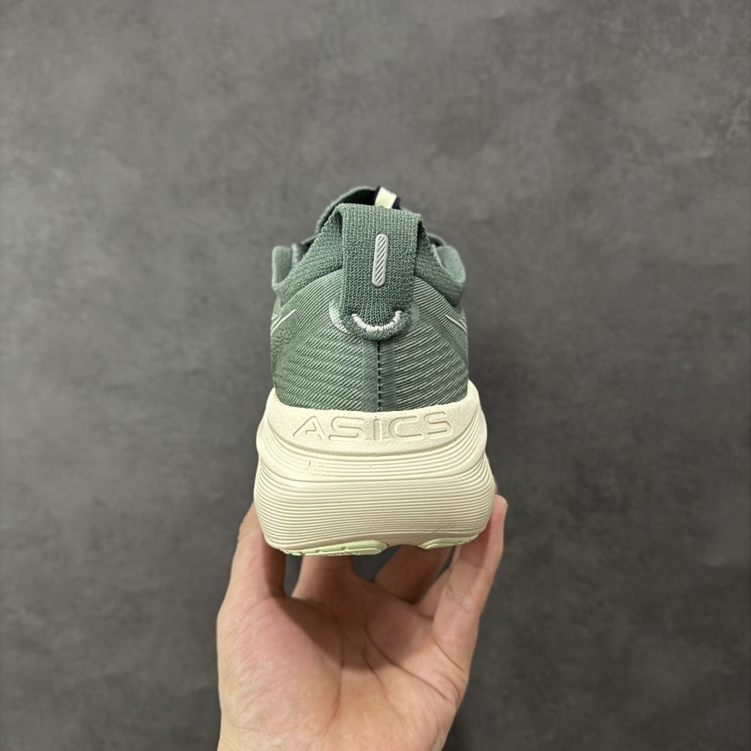 图片[4]-【公司级】Asics GEL-NIMBUS 27 复古休闲运动鞋 ASICS(亚瑟士） 是日本实业家鬼冢喜八郎创立的跑鞋运动品牌，名宇想法源自著名的拉丁谚语“AnimaSana In Corpore Sano”，意为“健全的精神寓于强健的体魄”。正如其名字的含义，ASICS亚瑟士一直坚信保持身体的健康与活力是打造健康快乐的生活方式的最佳途径。亚瑟士的跑鞋、篮球鞋等系列集专业与美貌于一身，拥有极高的热度 尺码：36 37 37.5 38 39 39.5 40 40.5 41.5 42 42.5 43.5 44 45 46 编码：AM240250-选品中心