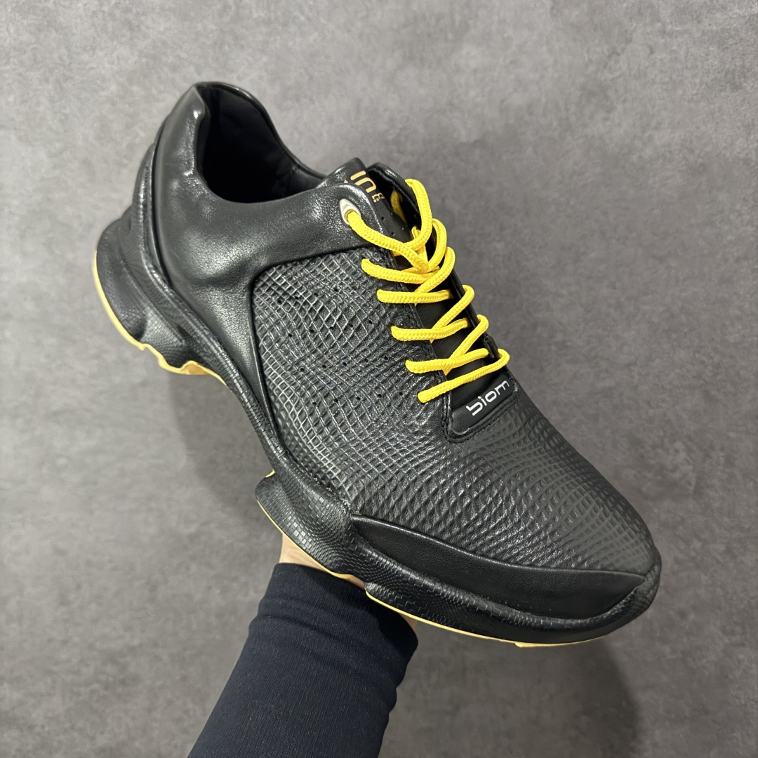 图片[3]-【纯原头层版】ECCO Biom 2025款 爱步 健步 低帮 黑色 圆通系带户外运动登山鞋徒步鞋 经典和现代工艺品质融合 精选小牛皮面料 百搭休闲老爹鞋 舒适性相当不错 版型楦型非常到位上脚 专柜热销款 独有鞋型设计 特有Logo车边 特别有型 北欧风格 舒适 休闲保暖 超弹性 耐磨 减震 按摩大底(PU+TPU 组合） 货号：800334-61092 尺码：39-45 编码：YBB310320-选品中心