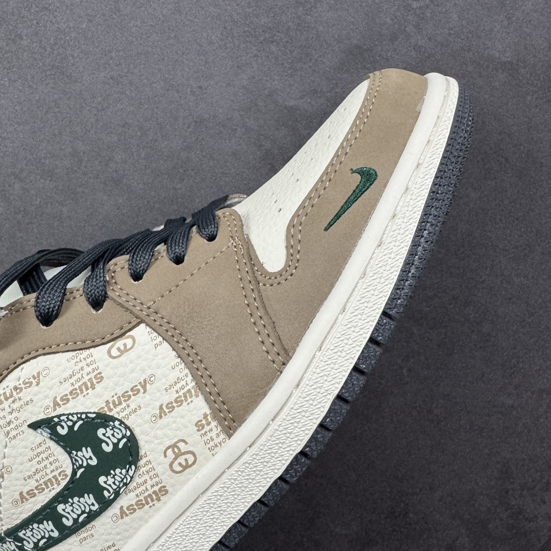 图片[5]-【定制版】Air Jordan 1 Low AJ1 乔1 “斯图西联名—米白棕绿”高端定制 低帮复古篮球鞋 #定制鞋盒 大厂纯原品质出货 超高清洁度 皮料切割干净无任何毛边 细节完美 货号：QD1988-007 尺码：36 36.5 37.5 38 38.5 39 40 40.5 41 42 42.5 43 44 44.5 45 编码：HXSB330340-选品中心