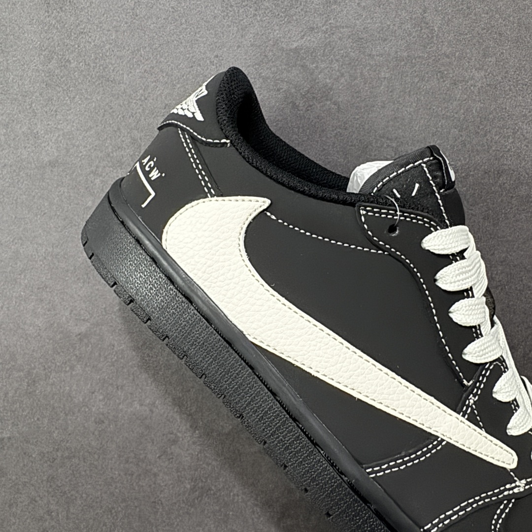 图片[6]-【定制版】ACW x Travis Scott x Air Jordan 1 Low ACW x AJ1 低帮 黑白倒钩 AJ1 乔丹1代 aj1 乔1 低邦 黑白倒勾联名 乔丹篮球鞋系列 鞋款整体以米黑色为底搭配黑色框架覆盖层，标志性的反钩Swoosh Logo采用白色呈现，内侧也辅以白色Swoosh Logo点缀，鞋舌等多处TS标志性元素均得以保留；鞋舌上以Nike Swoosh Logo呈现，鞋头处迷你Swoosh Logo采用白色妆点，后跟的Jack厂牌标志以及Wings Logo均以白色缝线打造，后跟侧下方印有ACW字样，彰显联名身份；最后以黑色中底搭配同色橡胶外底完善整体设计收尾。 货号：AC1808-191 尺码：36 36.5 37.5 38 38.5 39 40 40.5 41 42 42.5 43 44 44.5 45 编码：HXSB330340-选品中心