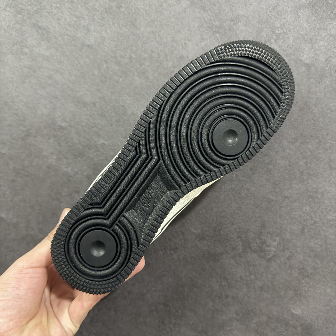 图片[9]-【定制版】Nike Air Force 1\’07 Low 黑标 空军一号低帮休闲板鞋 CS5288-047  #原楦头原纸板 原装鞋盒 定制五金配件 内置全掌气垫 原厂鞋底  尺码：36 36.5 37.5 38 38.5 39 40 编码：HXSA310320-选品中心