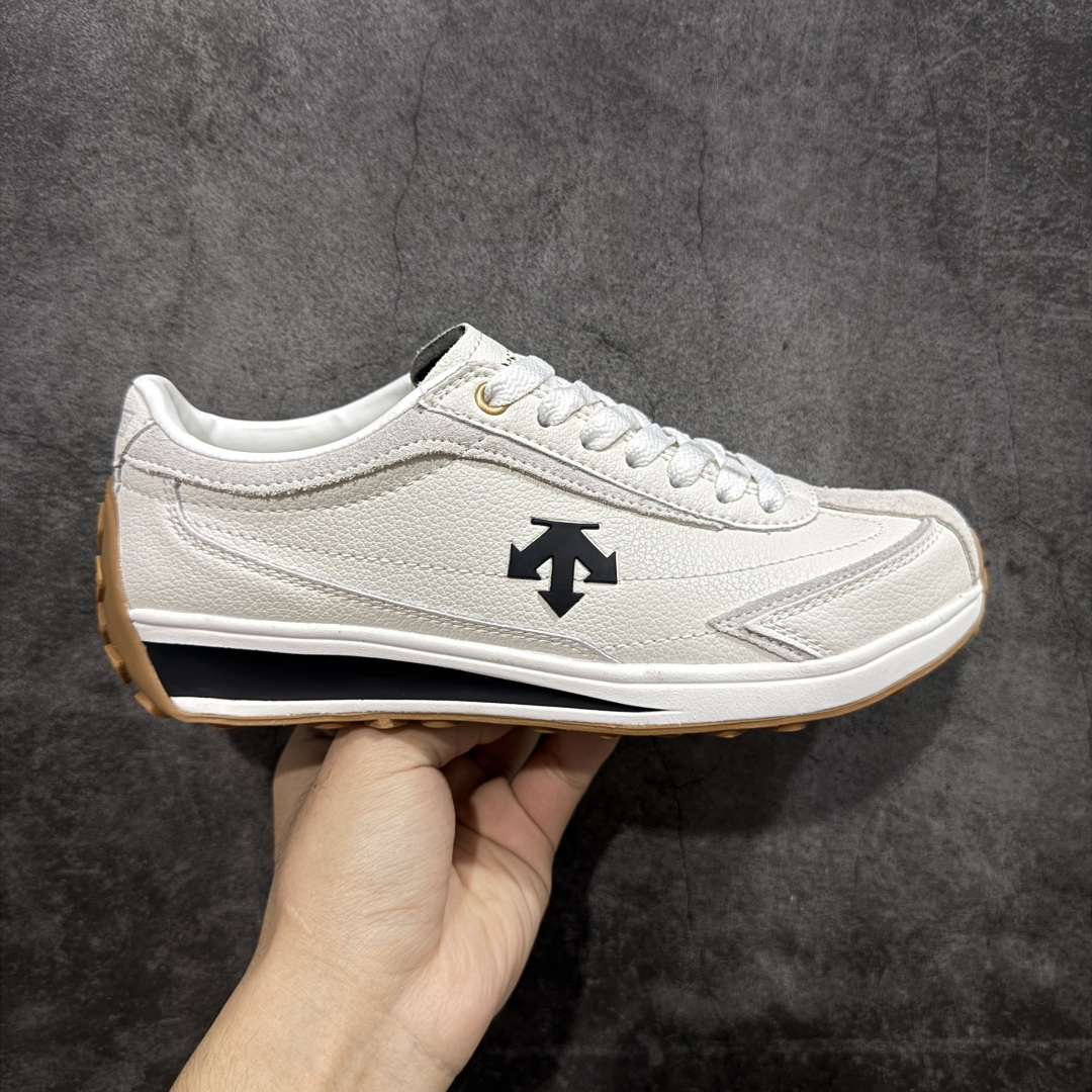 【纯原版】迪桑特DESCENTE Sport Style系列 CHRON RACER复古风运动休闲鞋\\t #原楦原纸版开发版型 #鞋底设计有特殊的纹理或材料，以增加摩擦力，减少滑倒的风险。 #使用耐用的材料制成，能够承受长时间的使用和摩擦，减少磨损。 尺码：36 36.5 37 38 38.5 39 40 40.5 42 42.5 43 44 44.5 45-选品中心