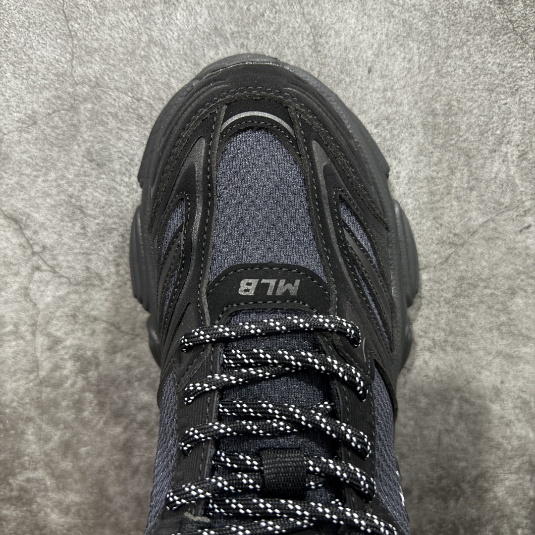 图片[5]-【纯原订单】MLB Winner Chunky 25新款 NY百搭舒适休闲潮流运动厚底增高 防滑耐磨 低帮 老爹鞋 男女同款 银色 潮流厚底时尚街头赛博老爹鞋 MLB官方同步出货 虞书欣等众多潮流明星同款 高弹双层MD大底 原楦原档案数据开发版型（完美鞋头弧度/后套收口效果🆚市面文案版本‼️） 原厂立体填充鞋舌海绵 中底注胶孔原数据开发模具大底原厂转印标市面上唯一纯原版本 原材料打造 内增高6cm 原厂1：1模具开发 原厂进口纳米材质 原盒雷射防伪标包装 天猫订单品质 官网尺码：35 36 36.5 37.5 38 38.5 39 40 40.5 41 42 42.5 43 44 45-选品中心