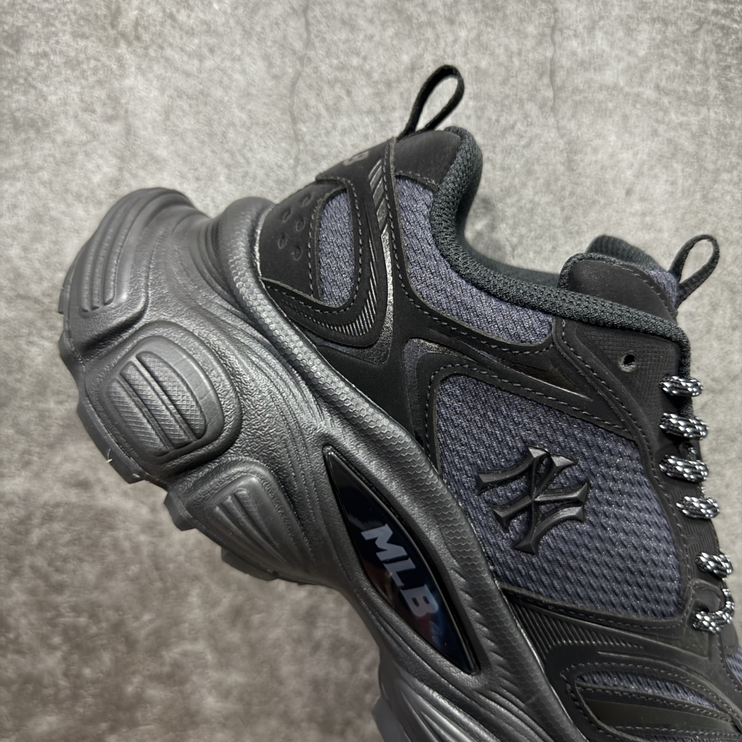 图片[7]-【纯原订单】MLB Winner Chunky 25新款 NY百搭舒适休闲潮流运动厚底增高 防滑耐磨 低帮 老爹鞋 男女同款 银色 潮流厚底时尚街头赛博老爹鞋 MLB官方同步出货 虞书欣等众多潮流明星同款 高弹双层MD大底 原楦原档案数据开发版型（完美鞋头弧度/后套收口效果🆚市面文案版本‼️） 原厂立体填充鞋舌海绵 中底注胶孔原数据开发模具大底原厂转印标市面上唯一纯原版本 原材料打造 内增高6cm 原厂1：1模具开发 原厂进口纳米材质 原盒雷射防伪标包装 天猫订单品质 官网尺码：35 36 36.5 37.5 38 38.5 39 40 40.5 41 42 42.5 43 44 45-选品中心