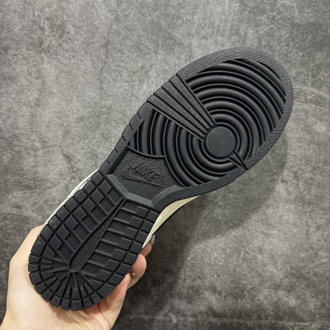 图片[9]-【定制k版】NK Dunk Low 熊猫恶作剧 星际迷航 DD1391-100 得物原鞋一比一校对开发 配色持续更新中 全套原厂楦头原纸板数据档案倾力打造 原汁原味莞产 极致还原 圈内最强针车工艺 原厂冲刀 超高清洁度 全鞋零毛边皮料切割 采用原厂百宏鞋带以及原厂百宏织唛舌标 内标可供原厂几率过验 进口原装条纹中底布 四线拉帮白色点胶 原厂拉帮手法遵循公司 原厂电绣 极致还原 尺码：36 36.5 37.5 38 38.5 39 40 40.5 41 42 42.5 43 44 44.5 45 46-选品中心