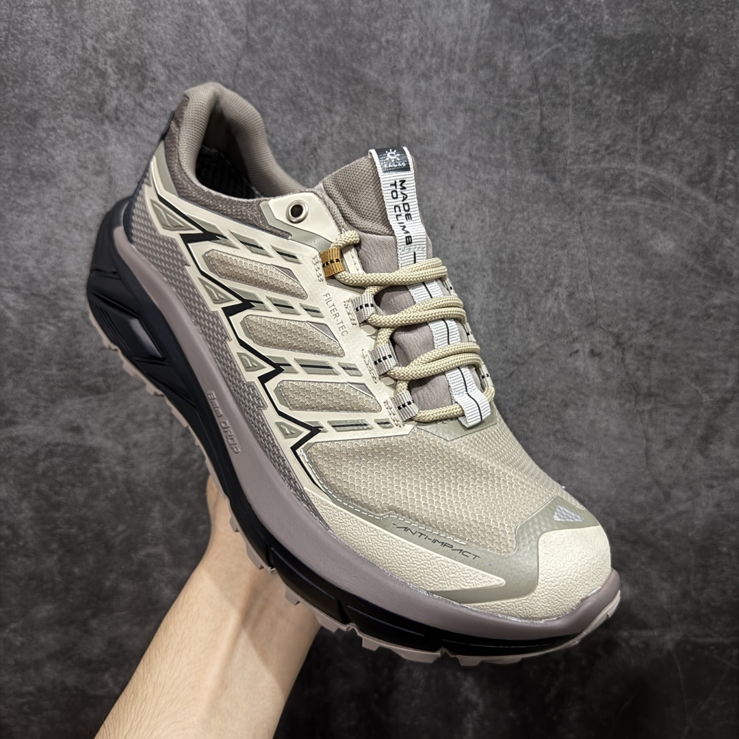 图片[3]-【公司级】凯乐石KAILAS 远征5 Max Flt 舒适简约经典登山 防滑耐磨防水 低帮 徒步鞋 鞋面材质：运用耐磨防砂网布，能防止沙石进入鞋内，同时具备良好的透气性，可让脚部保持干爽。 \\t鞋底性能：搭载Vibram防滑耐磨大底，有出色的抓地力，仿鲨齿纹路设计，能应对各种复杂路面；鞋底还能提供良好的稳定性和支撑力，减少脚部疲劳。 \\t防水技术：采用FILTERTEC防水透气技术，防水指数高达8000mm H₂O，能有效防止雨水渗透，同时能保持脚面干爽。 \\t细节设计：鞋头采用橡胶防撞包边，保护脚趾免受伤害；鞋舌一体式设计，防止碎石泥沙进入；采用亚洲人脚型鞋楦设计，配合中腰包裹，提高舒适性。 适用场景：适合多日或单日轻装徒步，也可用于城市通勤，是一双兼顾户外与日常穿着的多功能鞋子。 尺码：40-45-选品中心