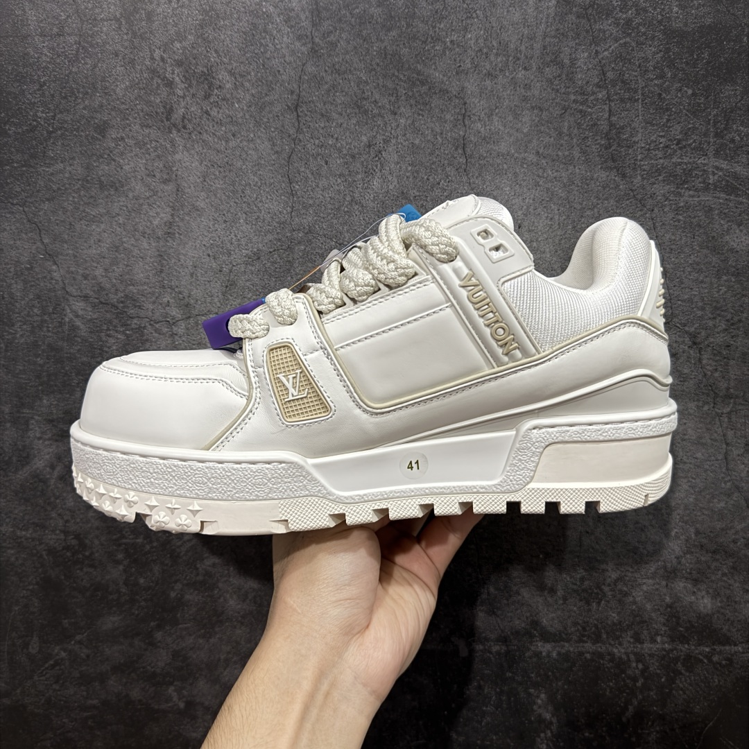 图片[2]-【PK纯原版】Louis Vuitton 路易威登 LV Trainer Maxi 小胖丁系列面包鞋 白胖丁 海淘代购同渠道品质 高端零售 外贸充正专供 原版购入开发 ZP级全套包装 完美楦型 正确卡色 大底TPU 质感媲美原版 细节与原版一致 请注意区分市面通货材 尺码：39 40 41 42 43 44 45 46-选品中心
